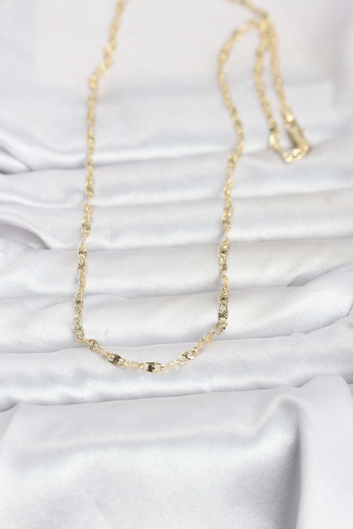 CM 14K Gold Renk Lazerli Gemici Zincir Model 60 cm Kadın Kolye 5886 2 CM 14K Gold Renk Lazerli Gemici Zincir Model 60 cm Kadın Kolye 5886 - Görsel 2