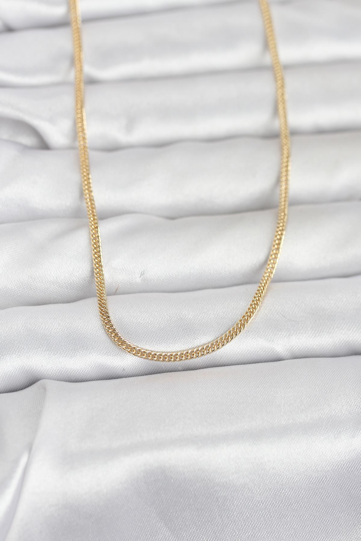 CM 14K Gold Renk Dolgun Zincir Model 60 cm Kadın Kolye 5886 1 CM 14K Gold Renk Dolgun Zincir Model 60 cm Kadın Kolye 5886