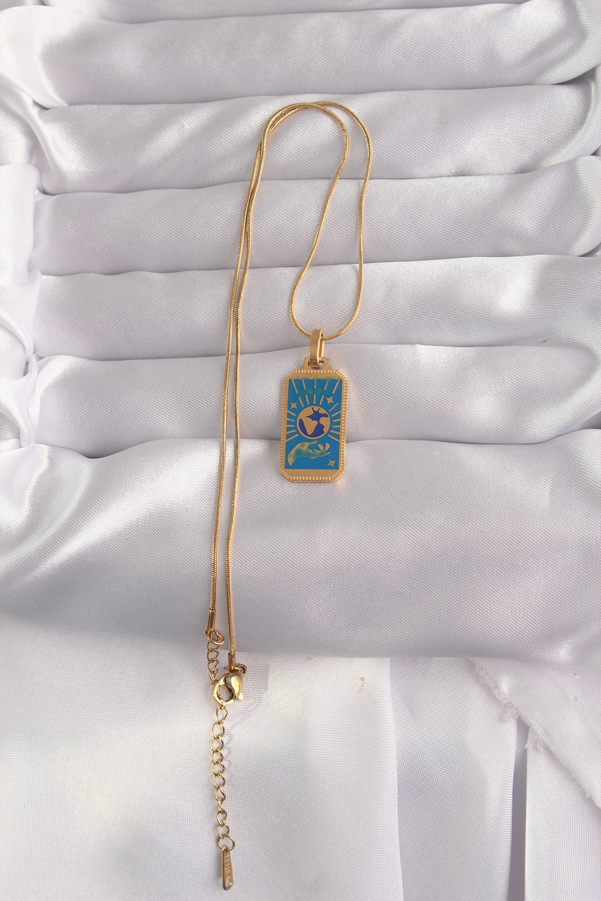 316L Çelik Gold Renk Mavi Mineli El Figür Tarot Kolye 5886 2 316L Çelik Gold Renk Mavi Mineli El Figür Tarot Kolye 5886 - Görsel 2