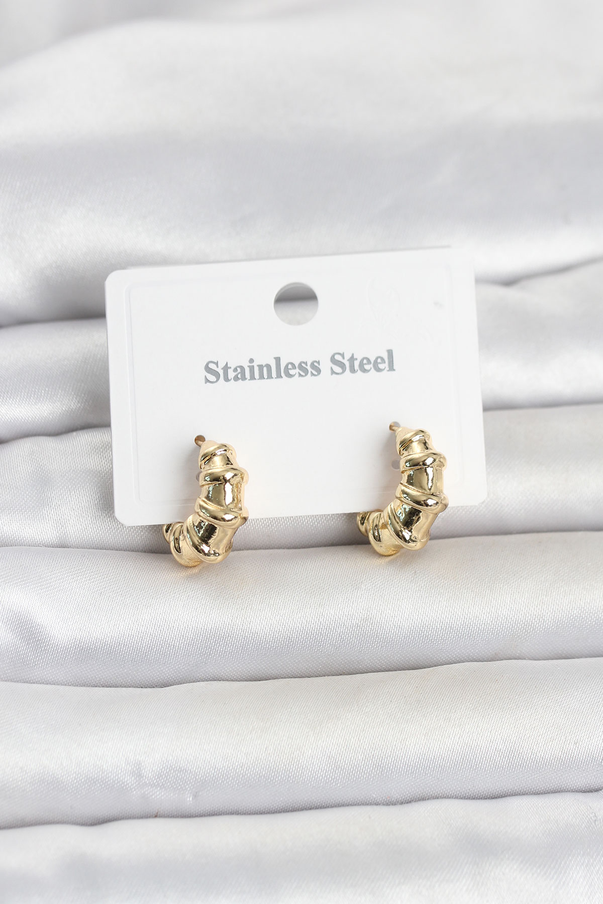 316L Çelik Gold Renk Halka Model Kadın Küpe 5886 1 316L Çelik Gold Renk Halka Model Kadın Küpe 5886
