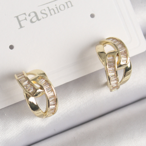 Pirinç Gold Renk Zirkon Taşlı Zincir Model Kadın Küpe 5886