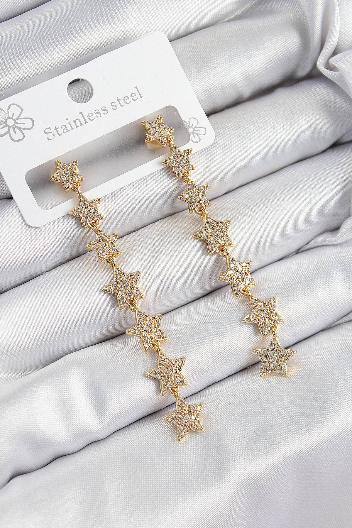 Pirinç Zirkon Taşlı Sallantılı Yıldız Model Gold Renk Kadın Küpe 5886 1 Pirinç Zirkon Taşlı Sallantılı Yıldız Model Gold Renk Kadın Küpe 5886