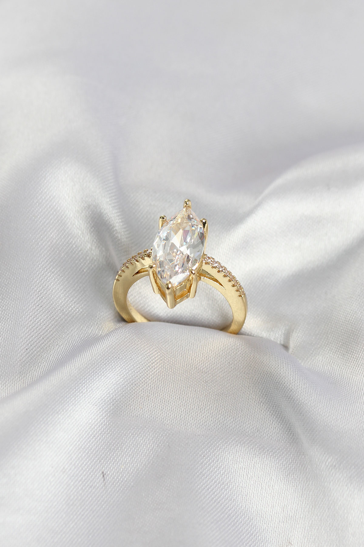 Gold Renk Pirinç Markiz Kesim Zirkon Taşlı Kadın Yüzük 5886 1 Gold Renk Pirinç Markiz Kesim Zirkon Taşlı Kadın Yüzük 5886