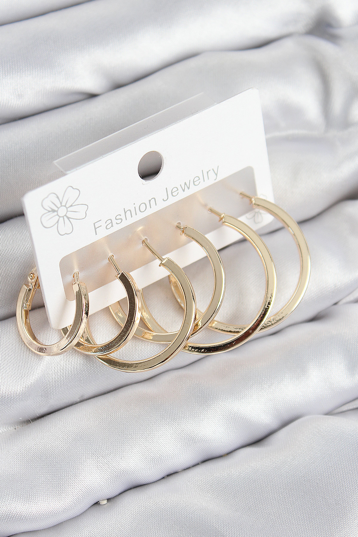 Pirinç Halka Model Gold Renk Kadın Set Küpe 5886 1 Pirinç Halka Model Gold Renk Kadın Set Küpe 5886