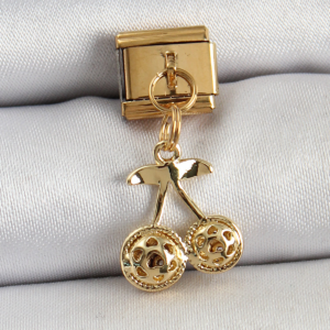 316L Çelik Sallantılı Zirkon Taşlı Fiyonk Model Gold Renk Nomination C316L Çelik Sallantılı Kiraz Model Gold Renk Nomination Charm 5886