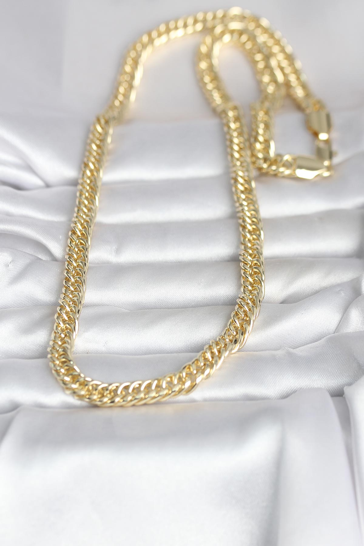 CM 14K Gold Renk Kalın Zincir Model 60 cm Kadın Kolye 5886 2 CM 14K Gold Renk Kalın Zincir Model 60 cm Kadın Kolye 5886 - Görsel 2