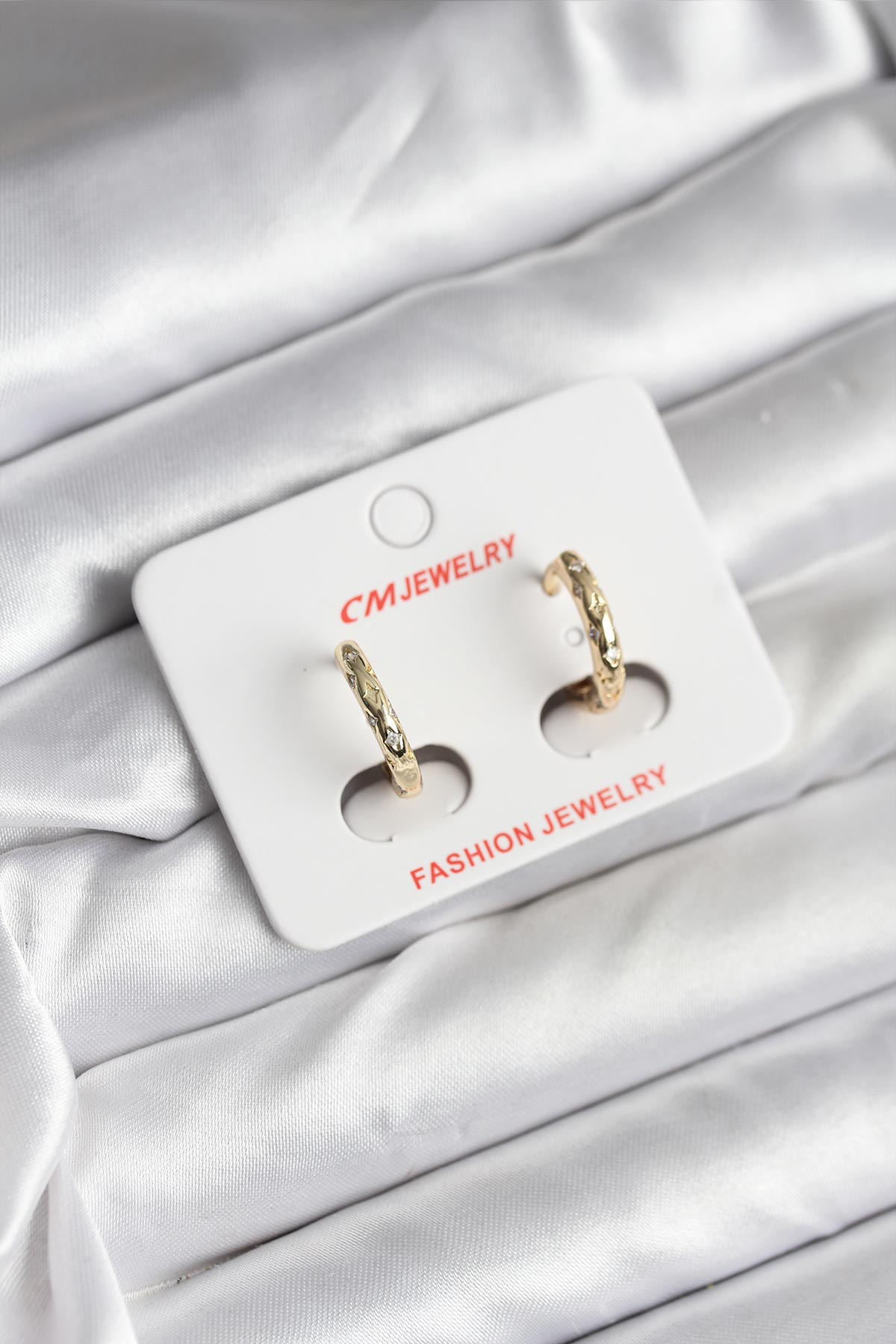 14K Gold Renk Kaplama Zirkon Taşlı Halka Model CM Kadın Küpe 5886 1 14K Gold Renk Kaplama Zirkon Taşlı Halka Model CM Kadın Küpe 5886