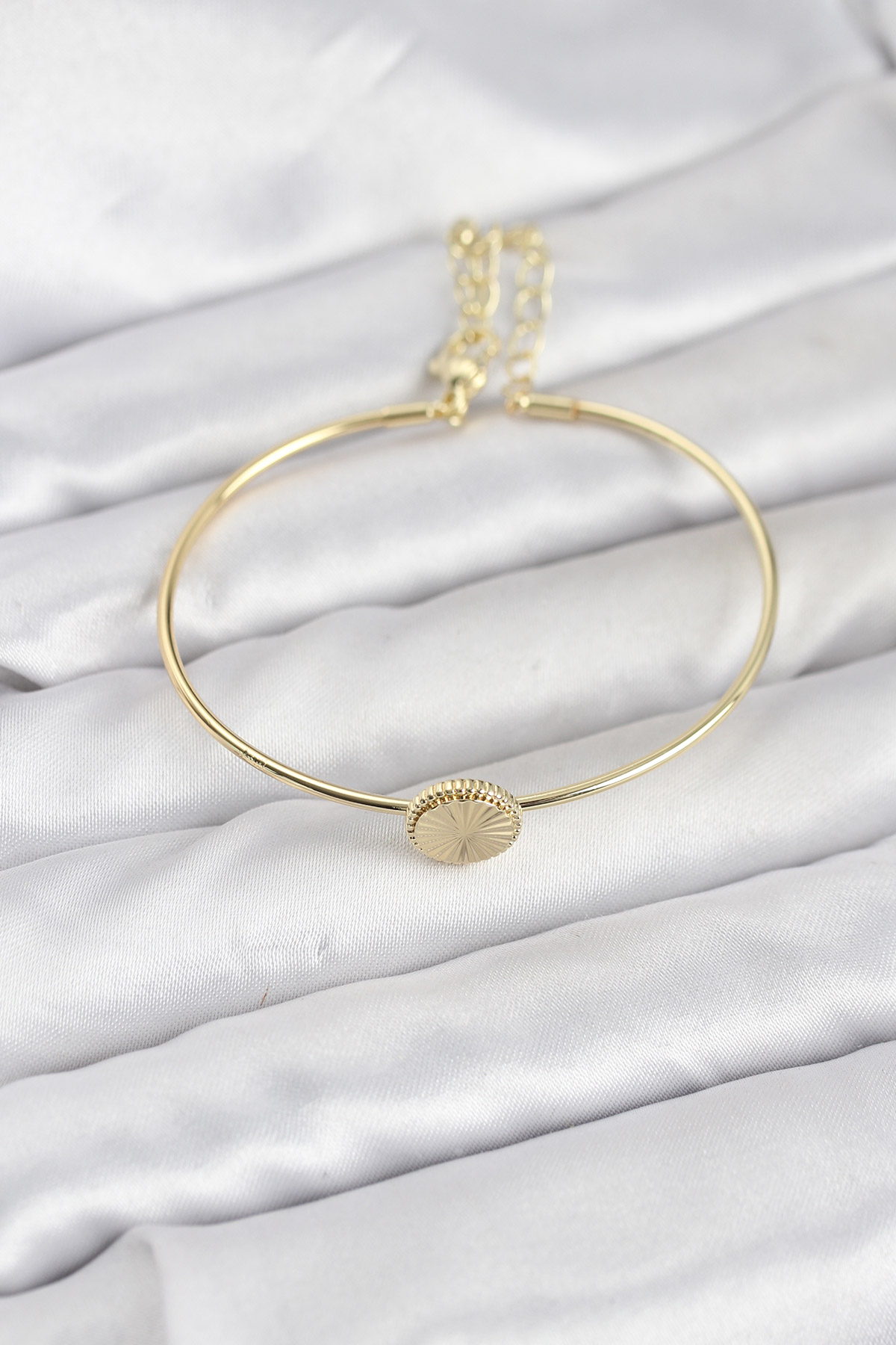 Gold Renk Pirinç Model Kadın Bileklik 5886 1 Gold Renk Pirinç Model Kadın Bileklik 5886