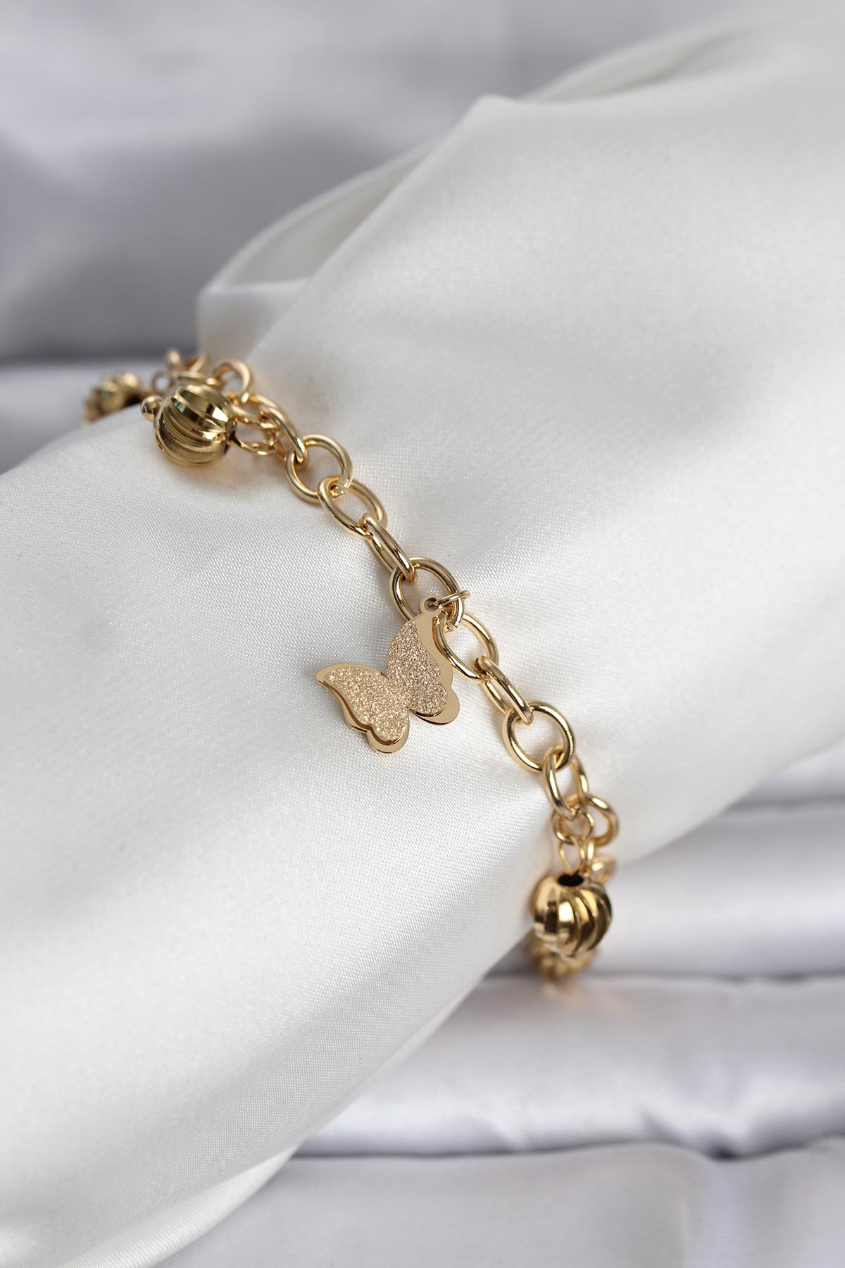 316L Çelik Gold Renk Kelebek ve Dorikalı Kadın Bileklik 5886 1 316L Çelik Gold Renk Kelebek ve Dorikalı Kadın Bileklik 5886