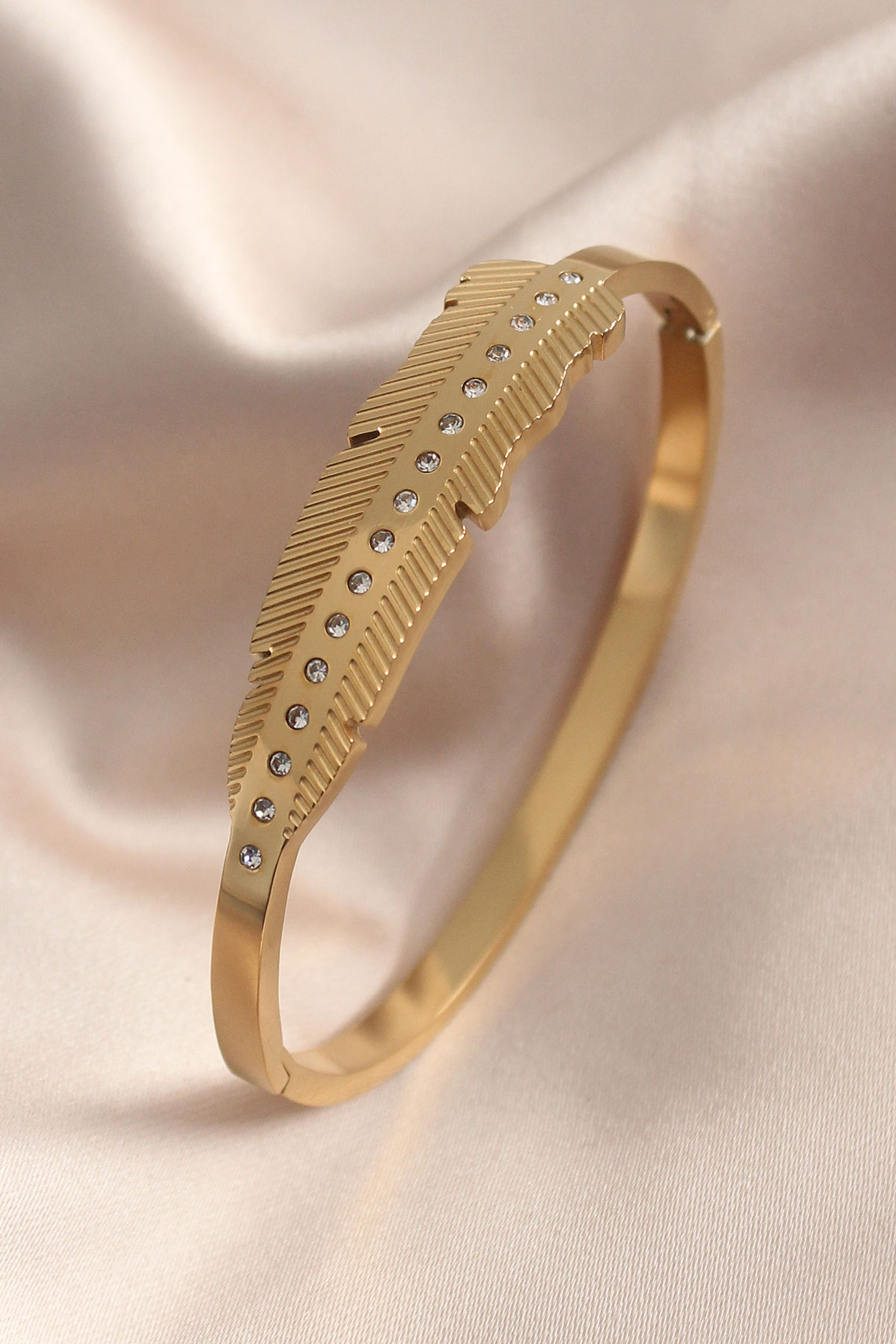 Gold Renk Yaprak Model Zirkon Taş Detay Kelepçe Kadın Bileklik 5886 1 Gold Renk Yaprak Model Zirkon Taş Detay Kelepçe Kadın Bileklik 5886