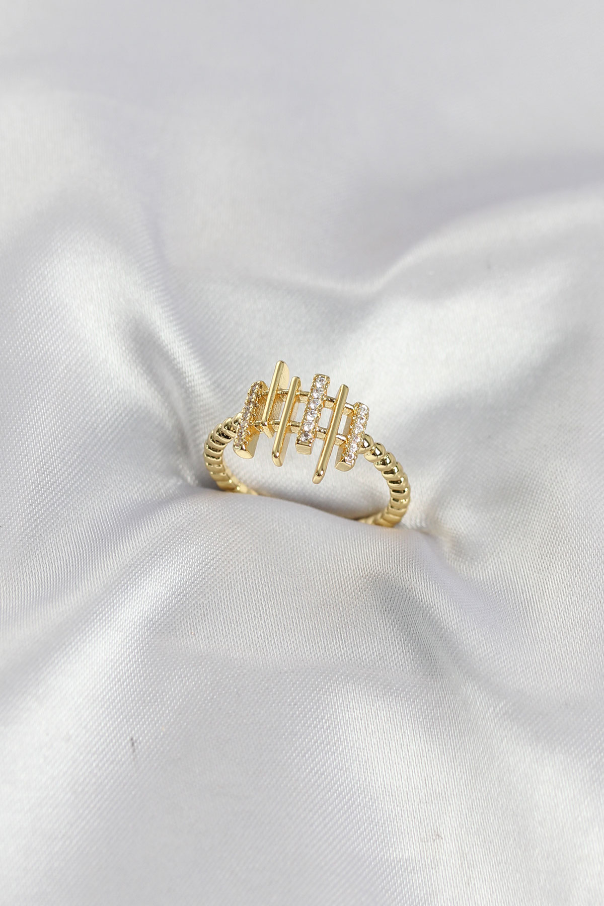 Gold Renk Zirkon Taşlı Sütun Model Kadın Yüzük 5886 1 Gold Renk Zirkon Taşlı Sütun Model Kadın Yüzük 5886