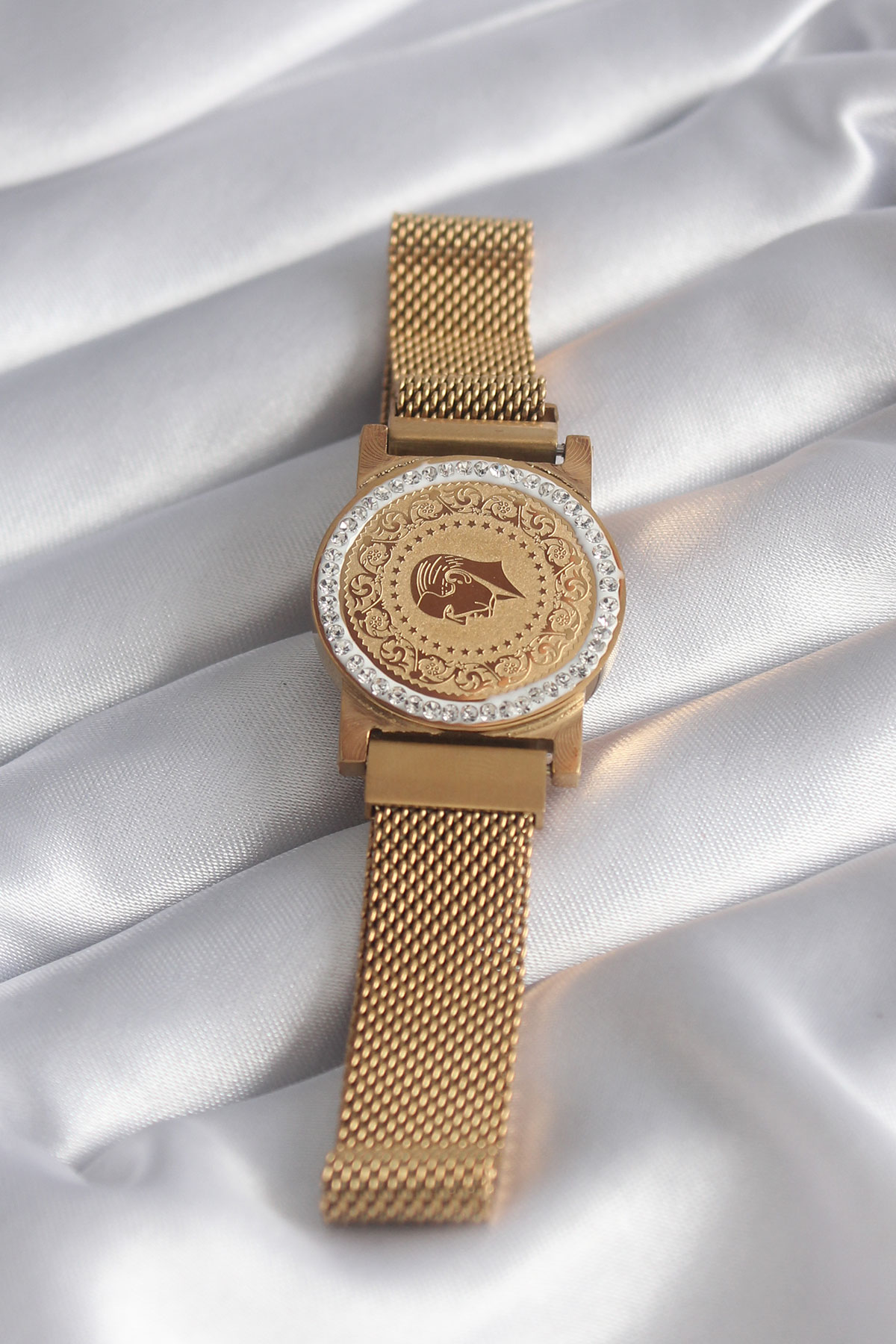 316L Çelik Gold Renk Mıknatıslı Hasır Zirkon Taşlı Çeyrek Altın Model Kadın Bileklik 5886 2 316L Çelik Gold Renk Mıknatıslı Hasır Zirkon Taşlı Çeyrek Altın Model Kadın Bileklik 5886 - Görsel 2
