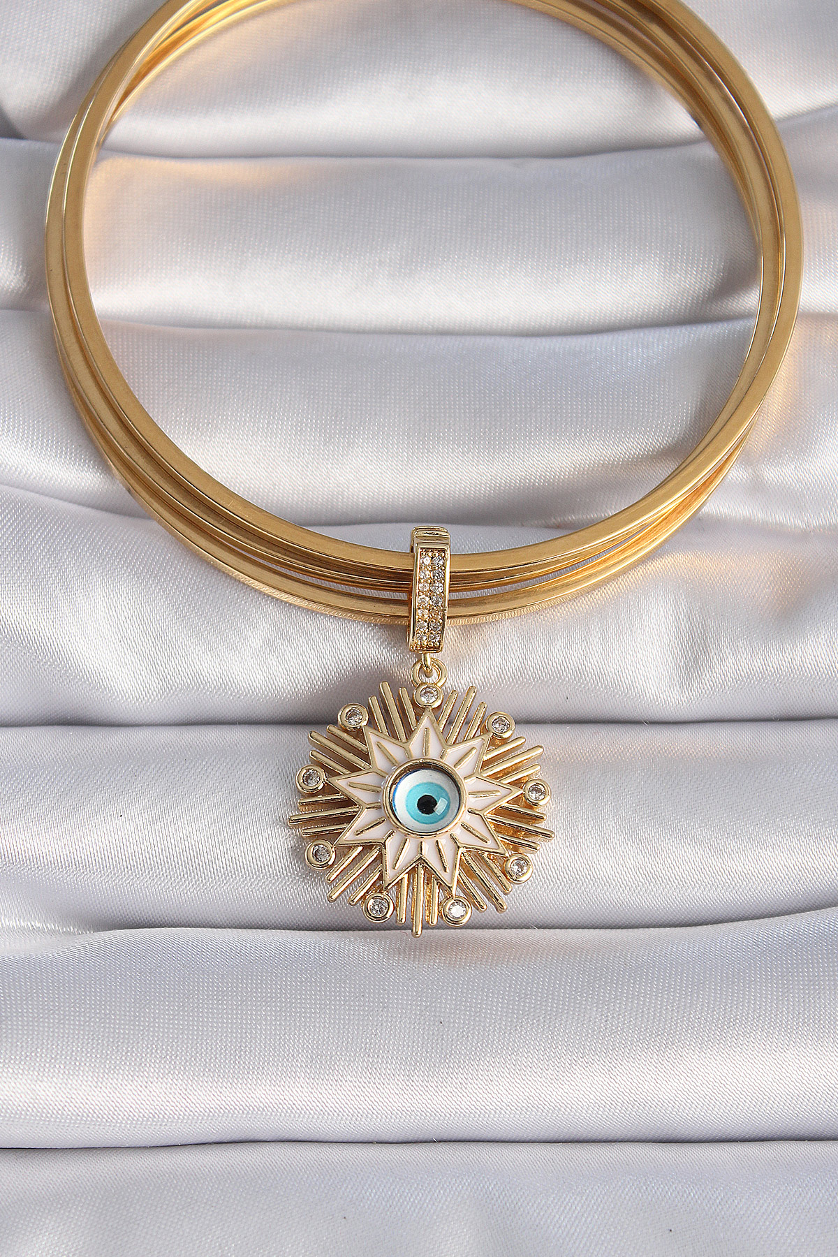 Pirinç Gold Renk Nazar Boncuklu Saçaklı Yıldız Figür Ajda Charm 5886 2 Pirinç Gold Renk Nazar Boncuklu Saçaklı Yıldız Figür Ajda Charm 5886 - Görsel 2