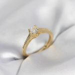 Tek Taş Gold Renk Zirkon Taşlı Model Kadın Yüzük 5886