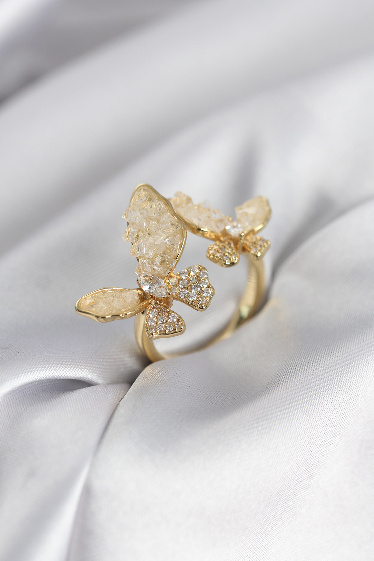 Gold Renk Beyaz Kelebek Model Zirkon Taşlı Kadın Yüzük 5886 1 Gold Renk Beyaz Kelebek Model Zirkon Taşlı Kadın Yüzük 5886
