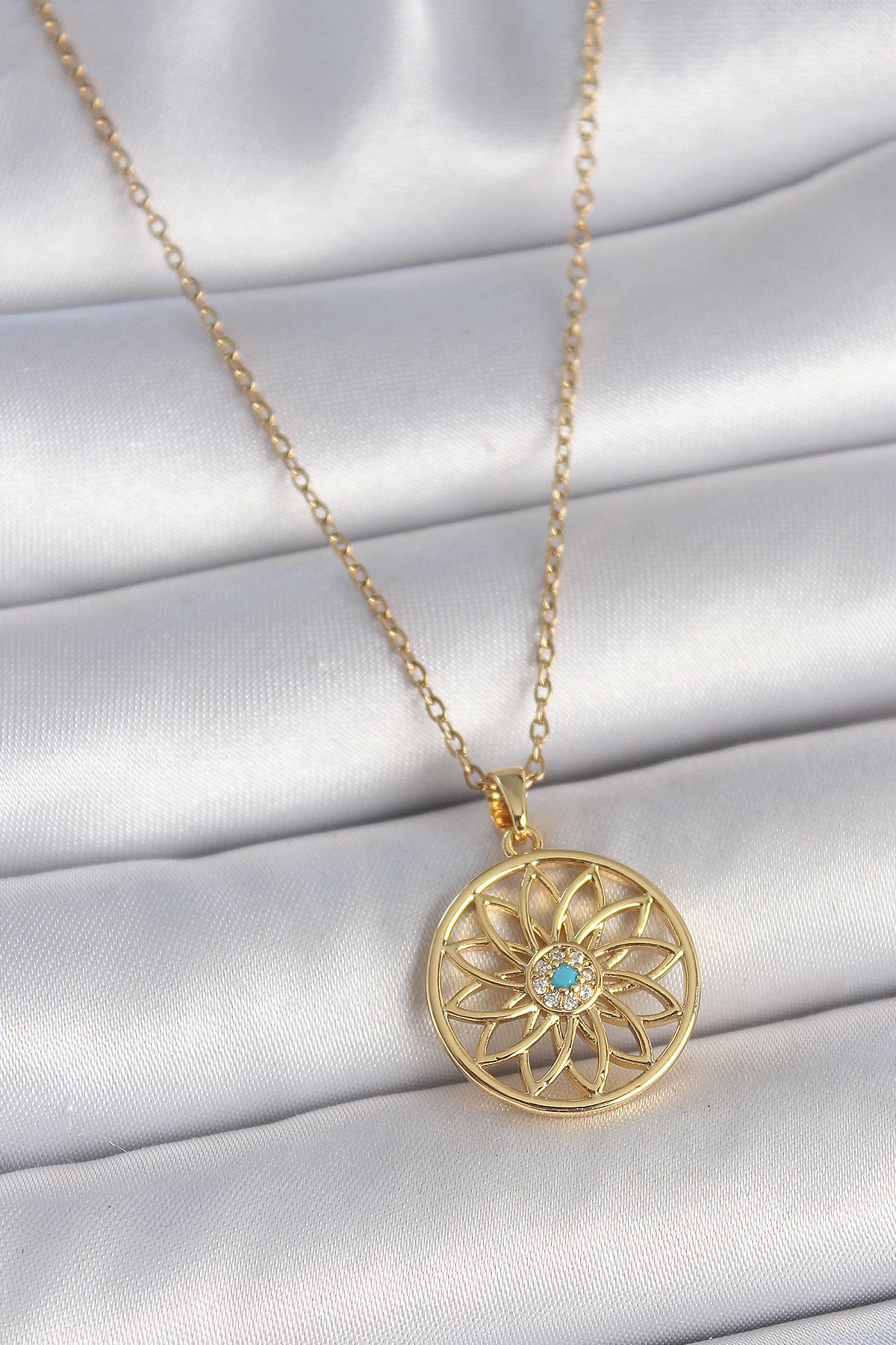316L Çelik Gold Renk Zincr Mavi Taşlı Lotus Model Kadın Kolye 5886 1 316L Çelik Gold Renk Zincr Mavi Taşlı Lotus Model Kadın Kolye 5886