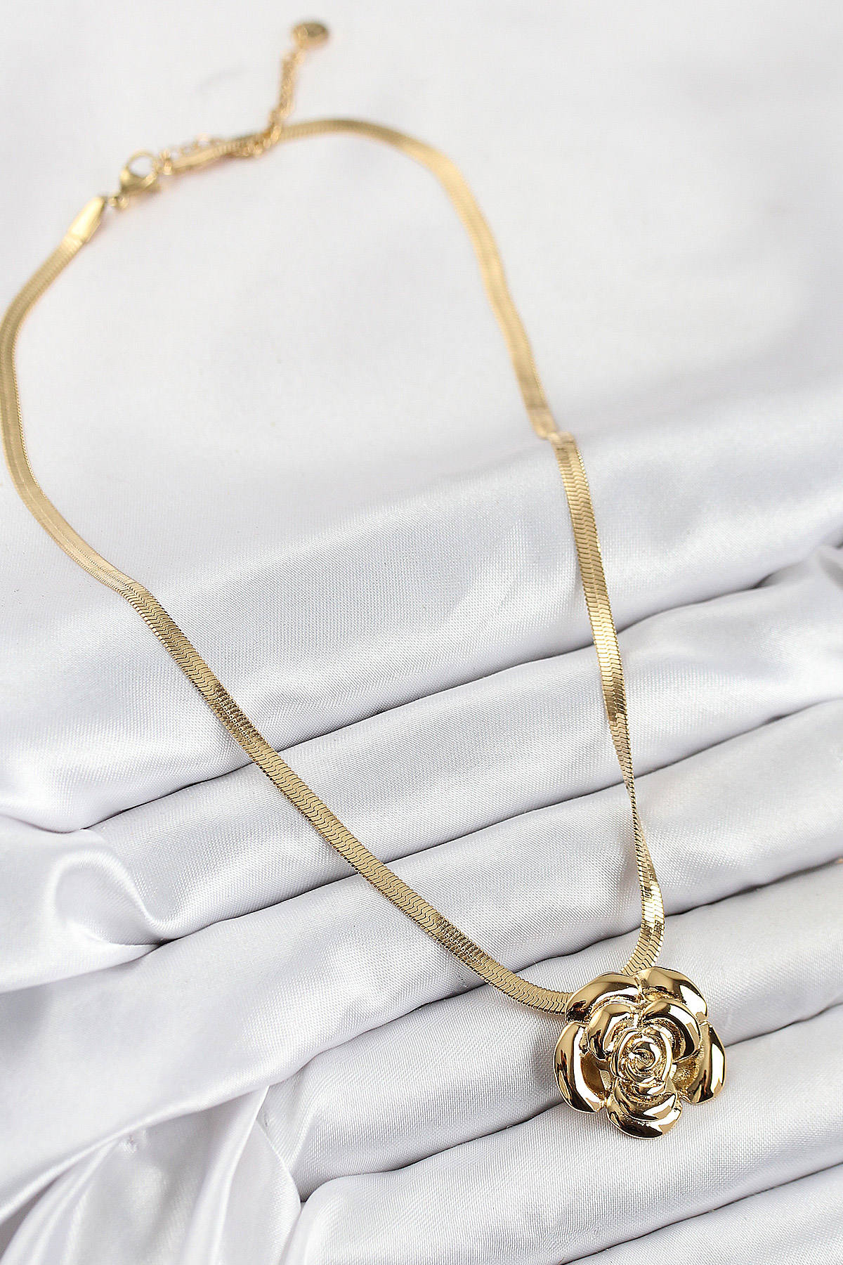316L Çelik Gül Figürlü İtalyan Zincir Model Gold Renk Kadın Kolye 5886 2 316L Çelik Gül Figürlü İtalyan Zincir Model Gold Renk Kadın Kolye 5886 - Görsel 2