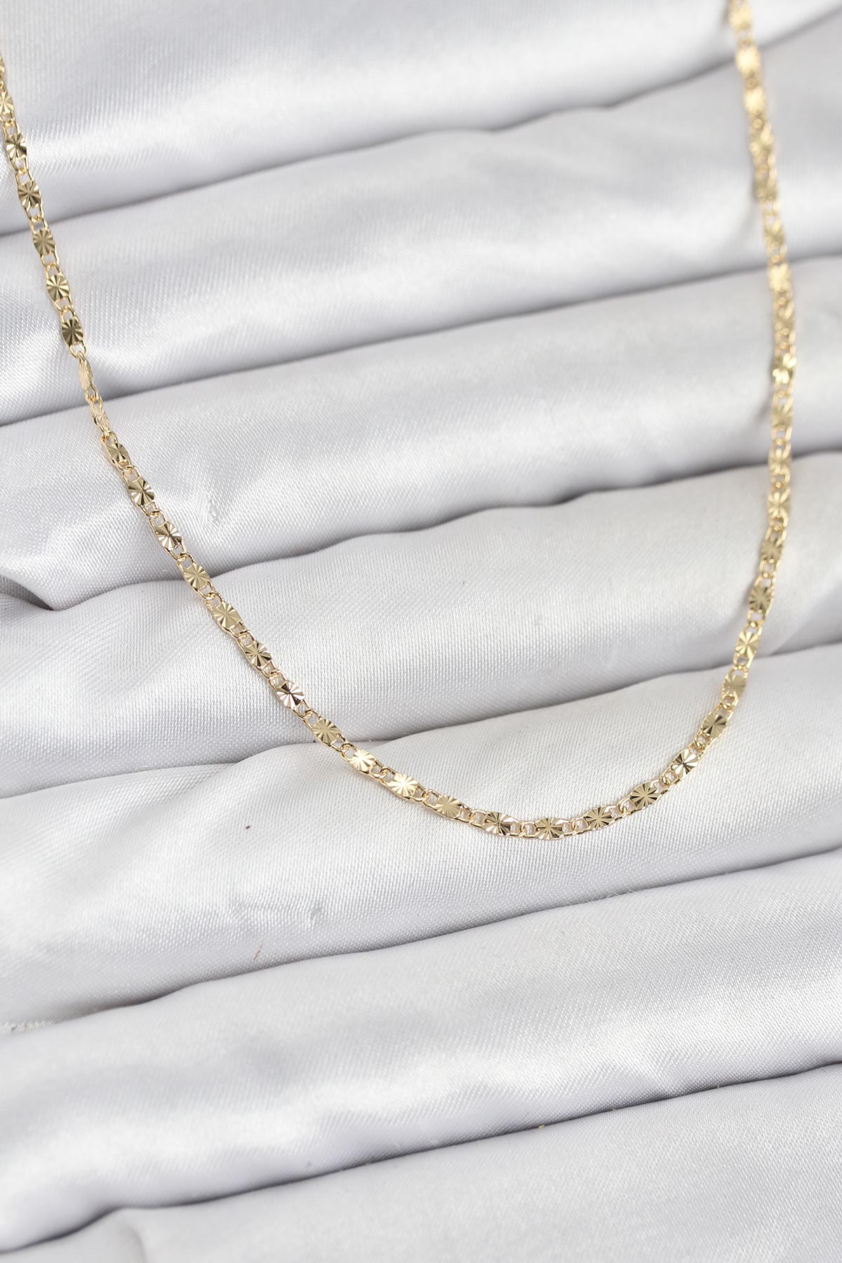 CM 14K Gold Renk Lazer İnce Zincirli Kadın Kolye 5886 1 CM 14K Gold Renk Lazer İnce Zincirli Kadın Kolye 5886