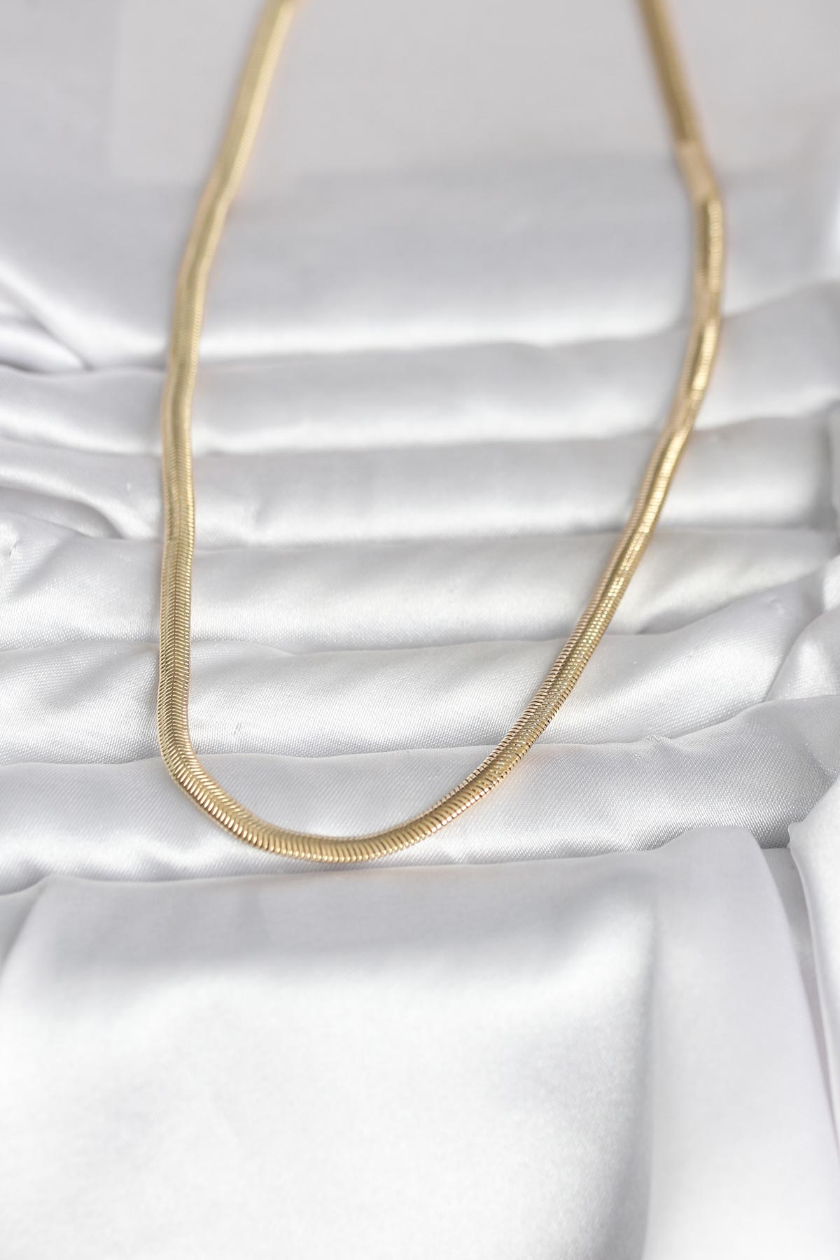 CM 14K Gold Renk Yassı Yılan Zincir Model 45 cm Kadın Kolye 5886 2 CM 14K Gold Renk Yassı Yılan Zincir Model 45 cm Kadın Kolye 5886 - Görsel 2