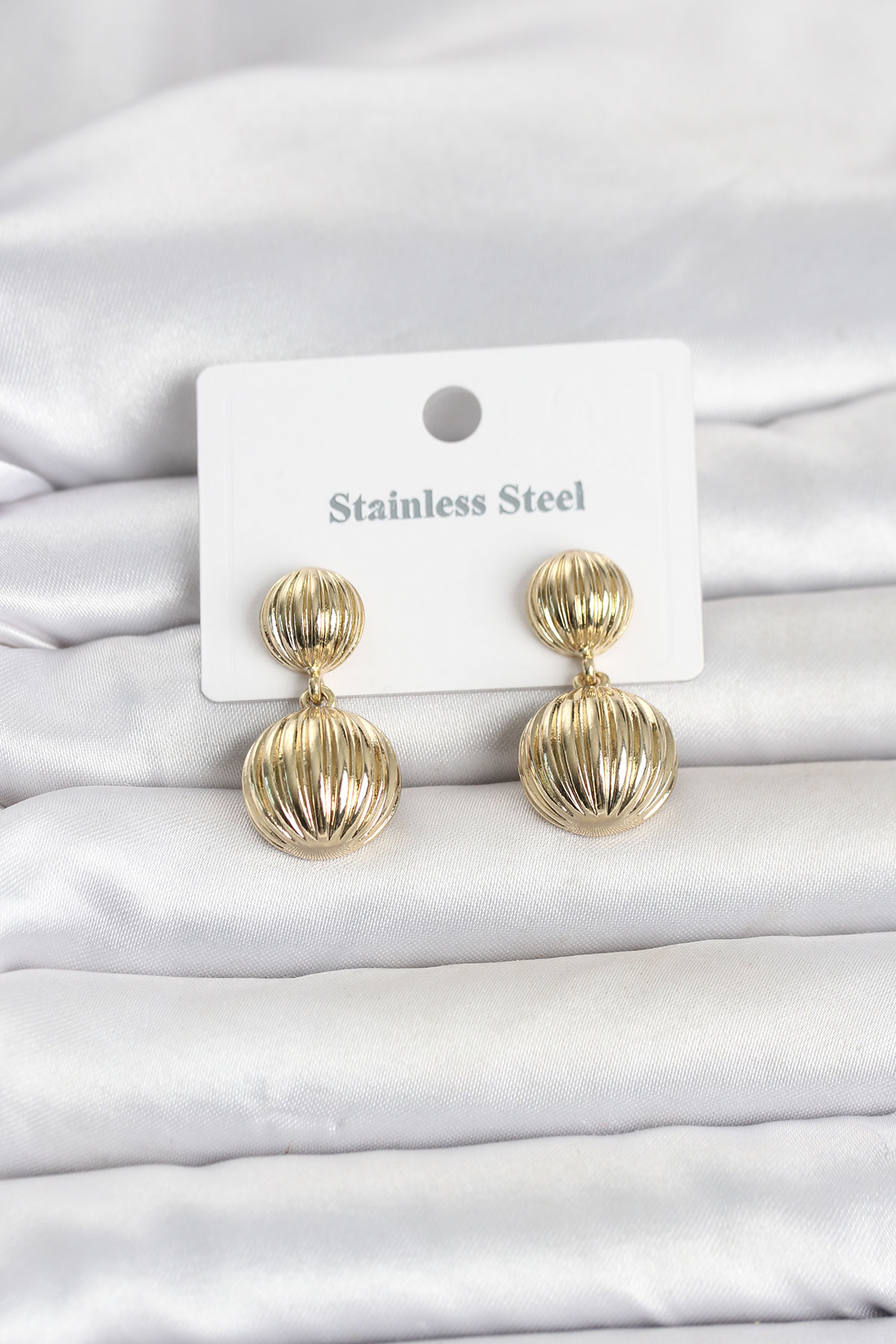 316L Çelik Gold Renk Vintage Model Kadın Küpe 5886 1 316L Çelik Gold Renk Vintage Model Kadın Küpe 5886