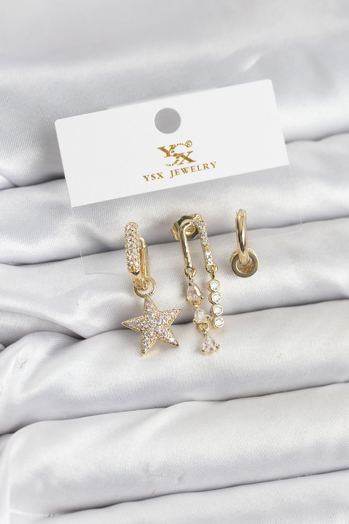 Pirinç Gold Renk Zirkon Taşlı Yıldız Vintage Model YSX Trio Küpe Seti 5886 1 Pirinç Gold Renk Zirkon Taşlı Yıldız Vintage Model YSX Trio Küpe Seti 5886