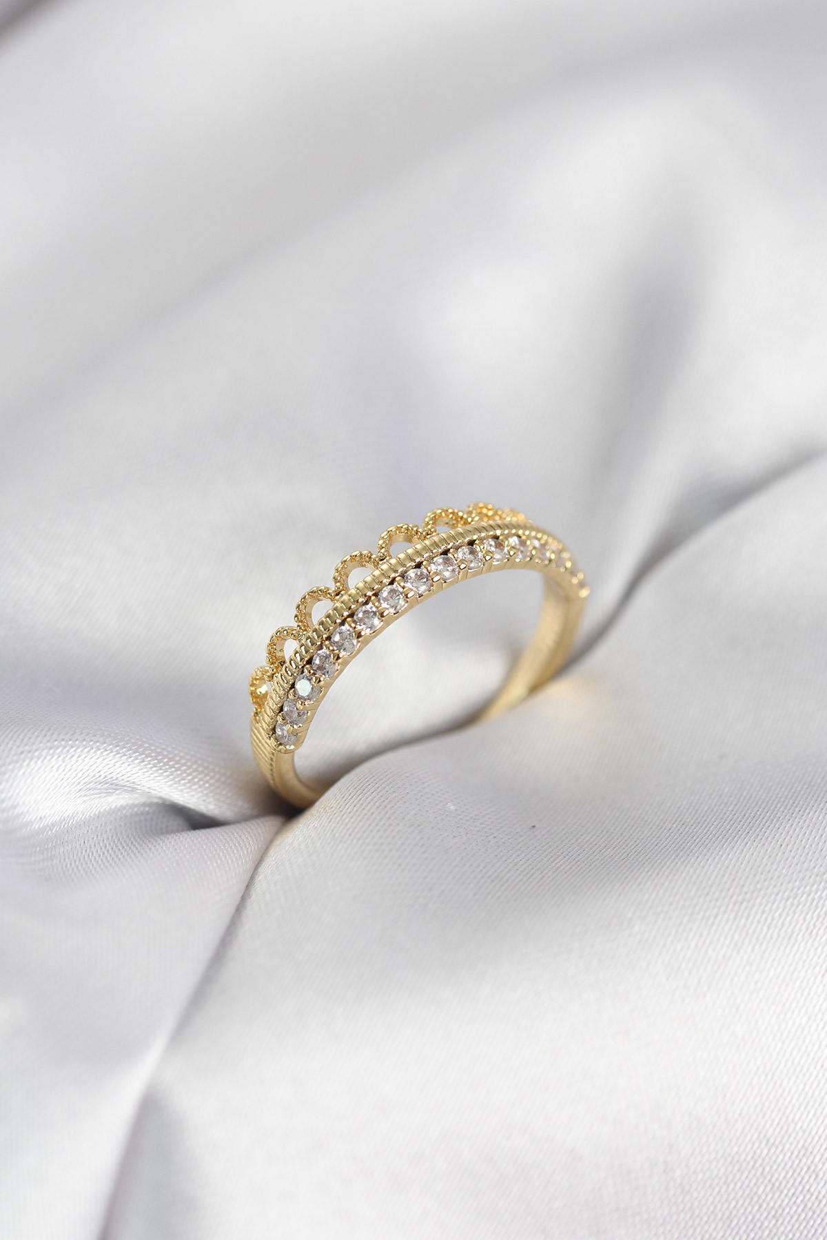 Motif Desenli Gold Renk Zirkon Taşlı Kadın Yüzük 5886 1 Motif Desenli Gold Renk Zirkon Taşlı Kadın Yüzük 5886