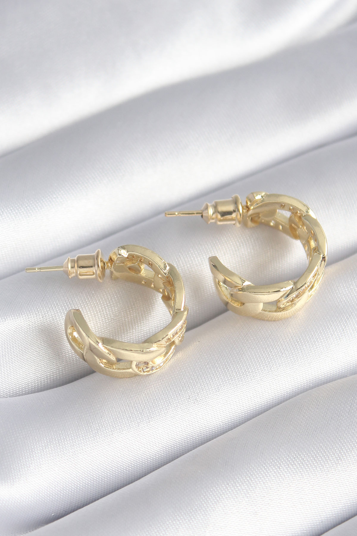 Pirinç Gold Renk Zirkon Taş Detay Zincir Model Kadın Küpe 5886 2 Pirinç Gold Renk Zirkon Taş Detay Zincir Model Kadın Küpe 5886 - Görsel 2