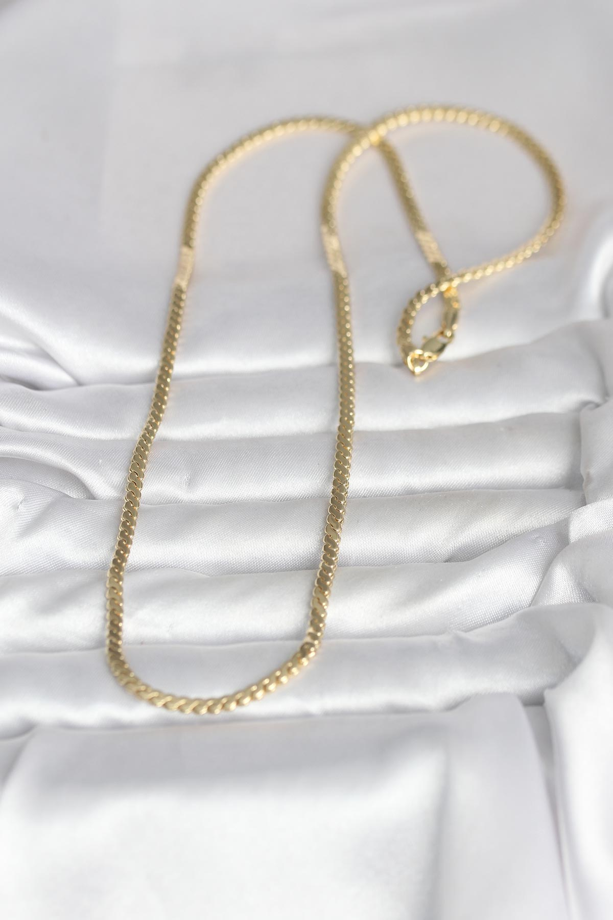 CM 14K Gold Renk Yassı Ezme Zincir Model 60 cm Kadın Kolye 5886 2 CM 14K Gold Renk Yassı Ezme Zincir Model 60 cm Kadın Kolye 5886 - Görsel 2