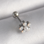 316L Çelik Gümüş Renk Zirkon Taşlı Çiçek Model Tragus Piercing 5886