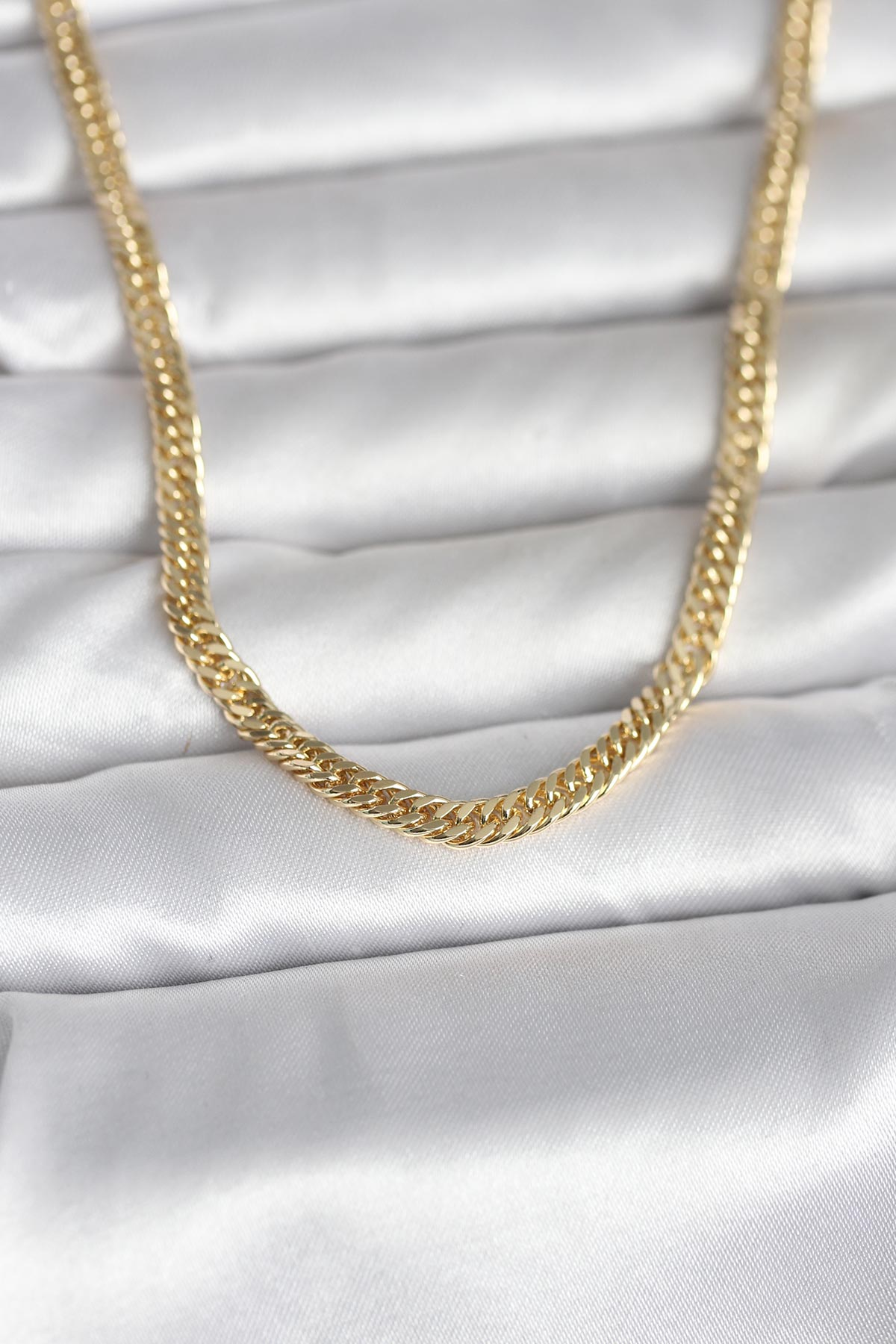 CM 14K Gold Renk Zincir Model 45 cm Kadın Kolye 5886 1 CM 14K Gold Renk Zincir Model 45 cm Kadın Kolye 5886