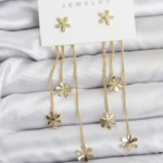 Papatya Model Gold Renk Pirinç Sallantılı Kadın Küpe 5886