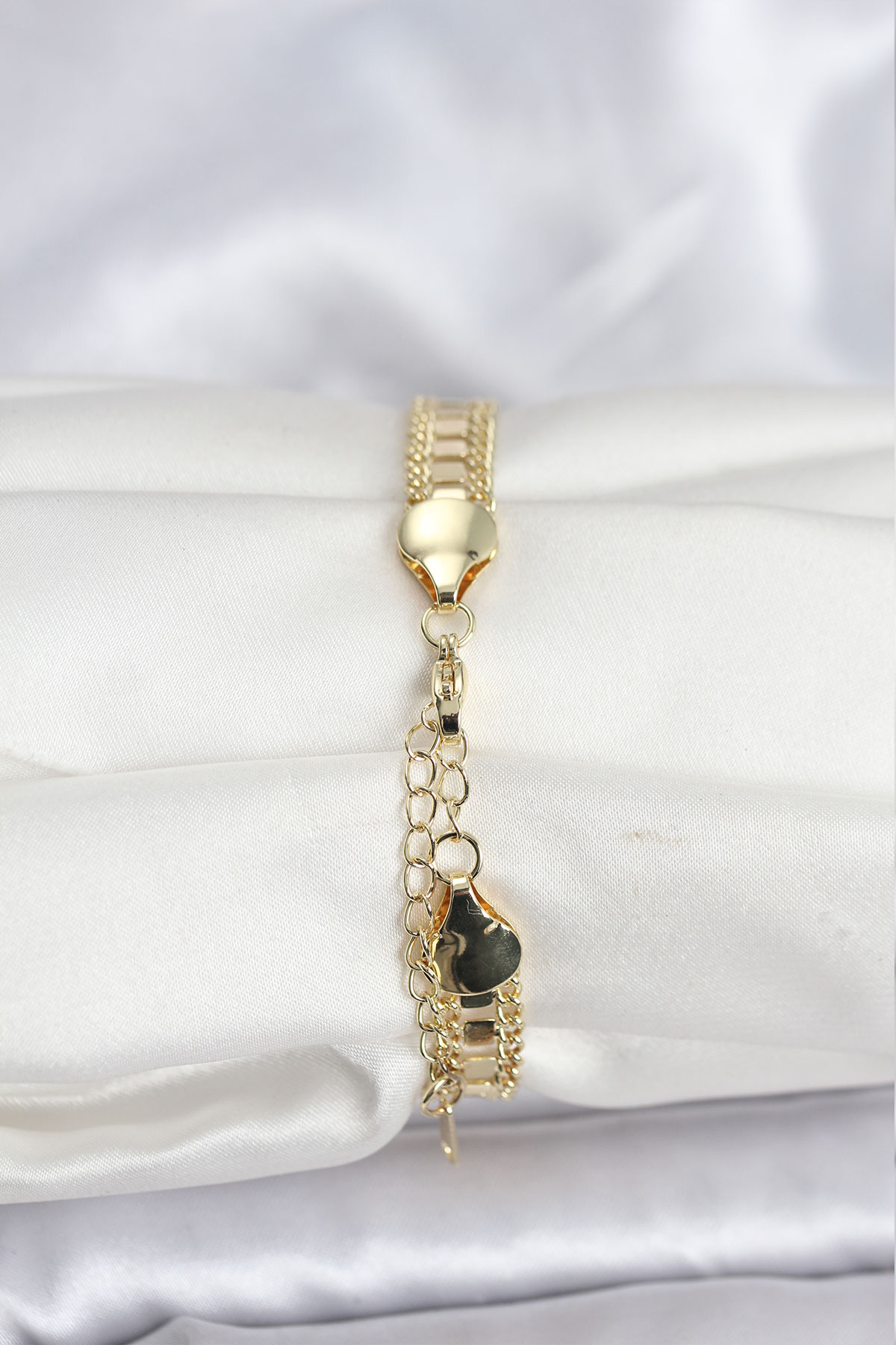 316L Çelik Gold Renk Pullu Zincir Model Kadın Bileklik 5886 2 316L Çelik Gold Renk Pullu Zincir Model Kadın Bileklik 5886 - Görsel 2
