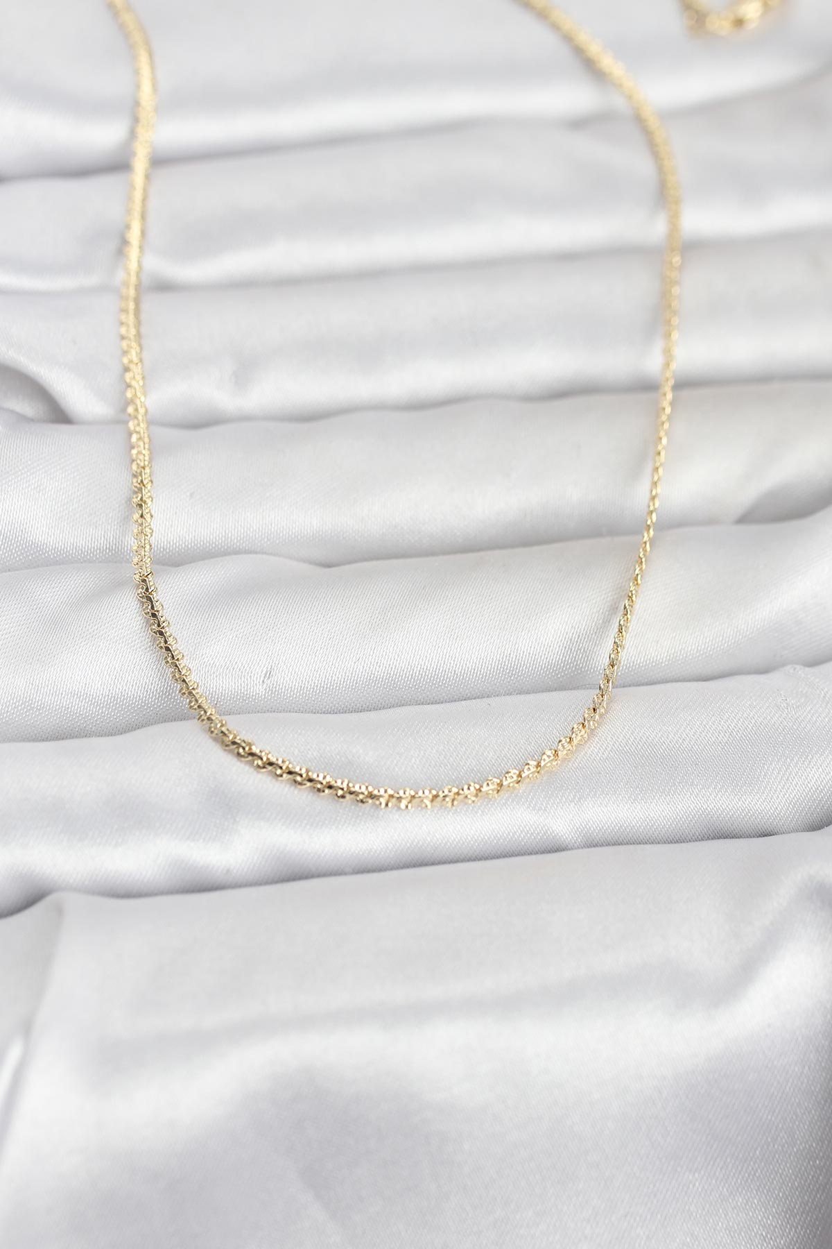 CM 14K Gold Renk Yassı Zincir Model 60 cm Kadın Kolye 5886 1 CM 14K Gold Renk Yassı Zincir Model 60 cm Kadın Kolye 5886