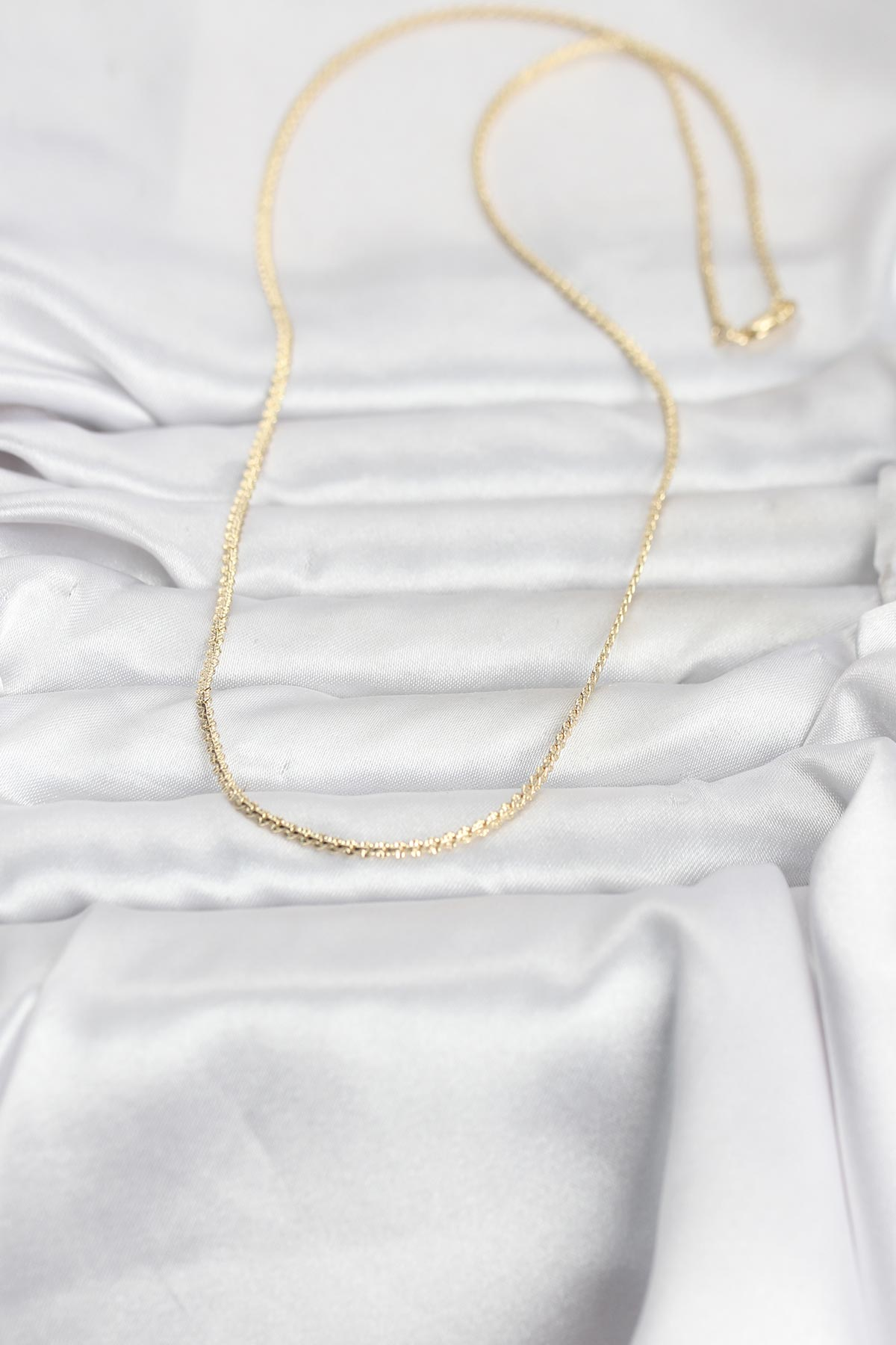 CM 14K Gold Renk Yassı Zincir Model 60 cm Kadın Kolye 5886 2 CM 14K Gold Renk Yassı Zincir Model 60 cm Kadın Kolye 5886 - Görsel 2