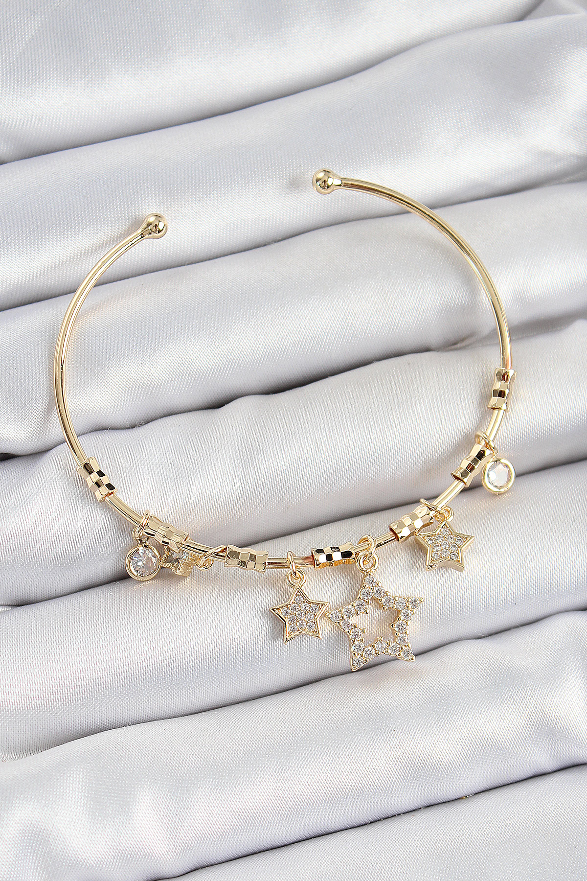 Pirinç Zirkon Taşlı Yıldız Model Gold Renk Charm Bileklik 5886 1 Pirinç Zirkon Taşlı Yıldız Model Gold Renk Charm Bileklik 5886