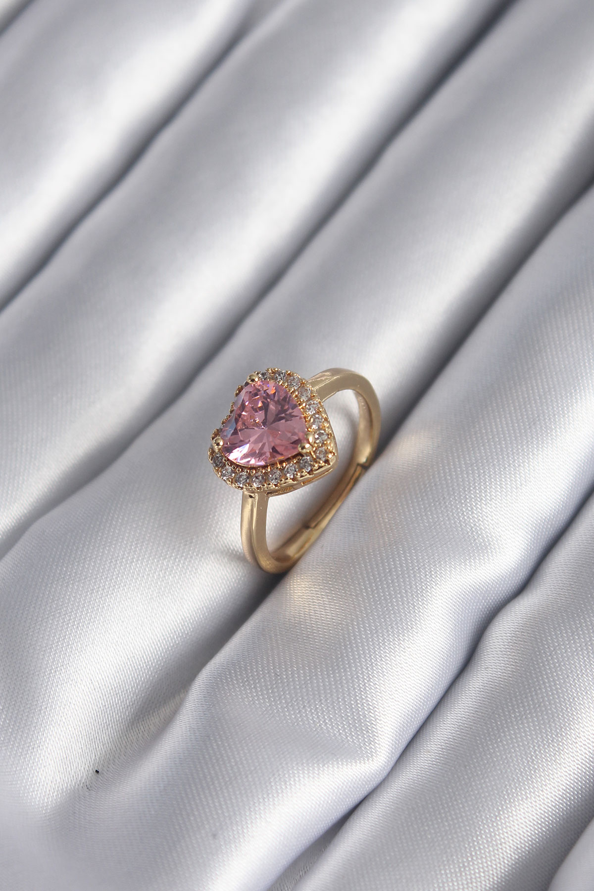 Pirinç Gold Renk Pembe Zirkon Taş Kalp Charm Model Kadın Yüzük 5886 1 Pirinç Gold Renk Pembe Zirkon Taş Kalp Charm Model Kadın Yüzük 5886