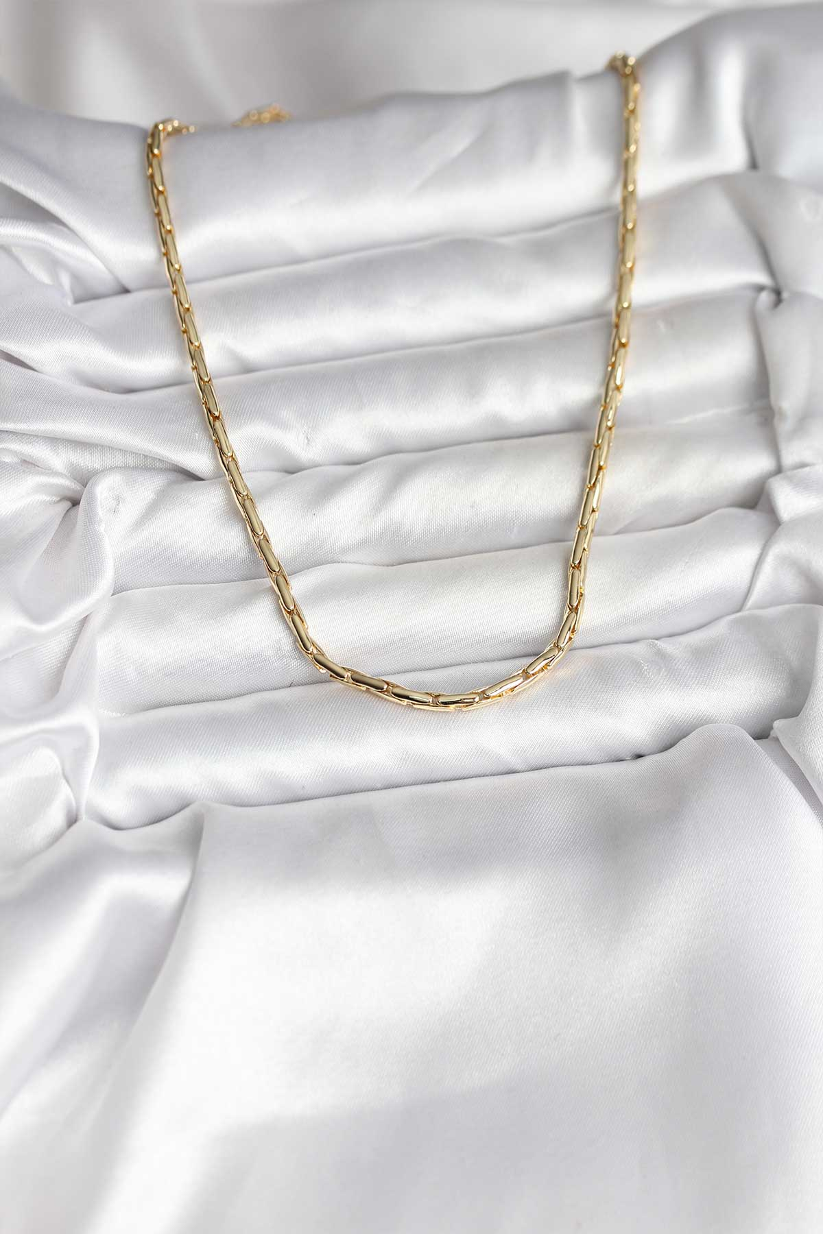 14K Gold Renk Kaplama Model CM Kadın Kolye 5886 2 14K Gold Renk Kaplama Model CM Kadın Kolye 5886 - Görsel 2