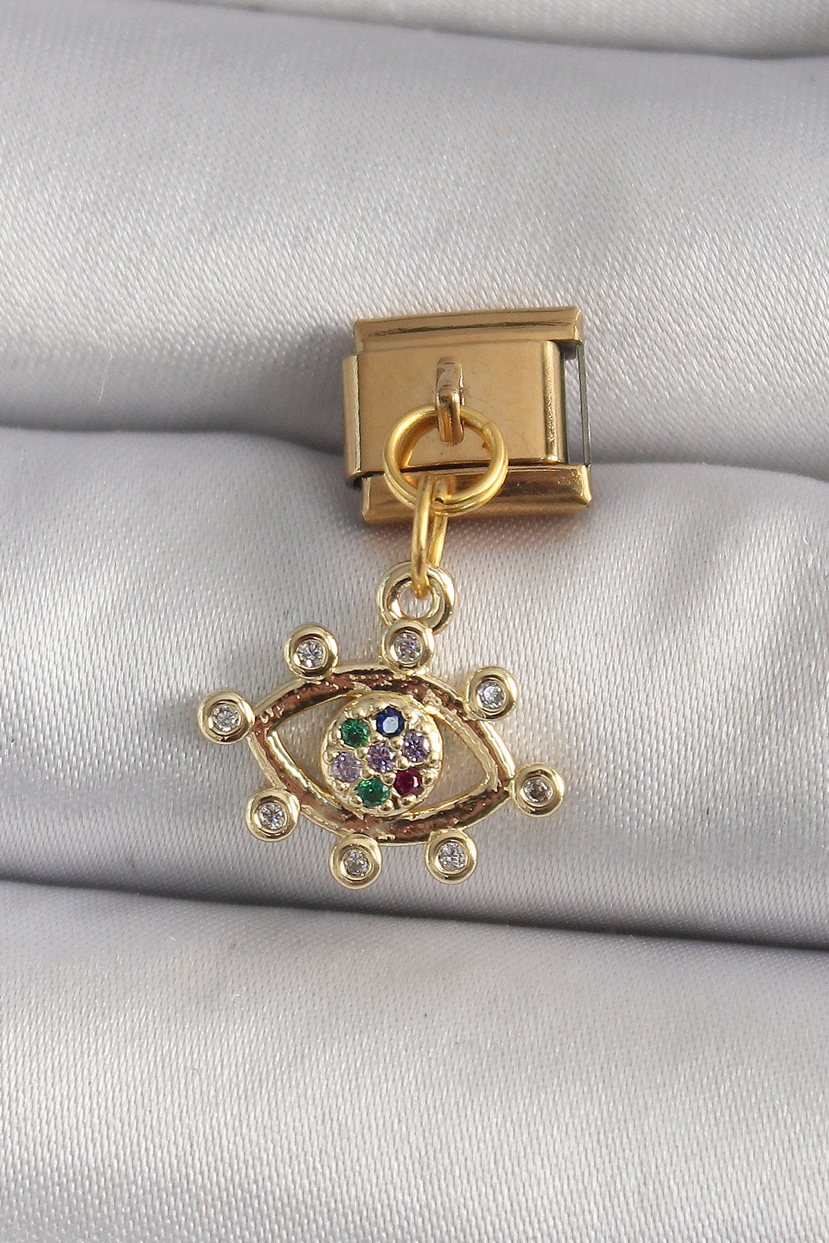 316L Çelik Gold Renk Sallantı Zirkon Taşlı Göz Model Nomination Charm 5886 1 316L Çelik Gold Renk Sallantı Zirkon Taşlı Göz Model Nomination Charm 5886