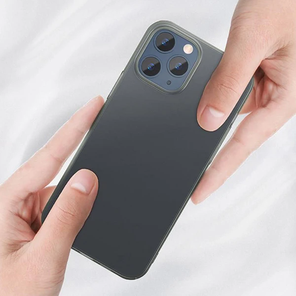 Baseus İPhone 12 Pro Max 6.7 Comfort İnce Şeffaf Kılıf Matte PP Kılıf 3 Baseus İPhone 12 Pro Max 6.7 Comfort İnce Şeffaf Kılıf Matte PP Kılıf - Görsel 3
