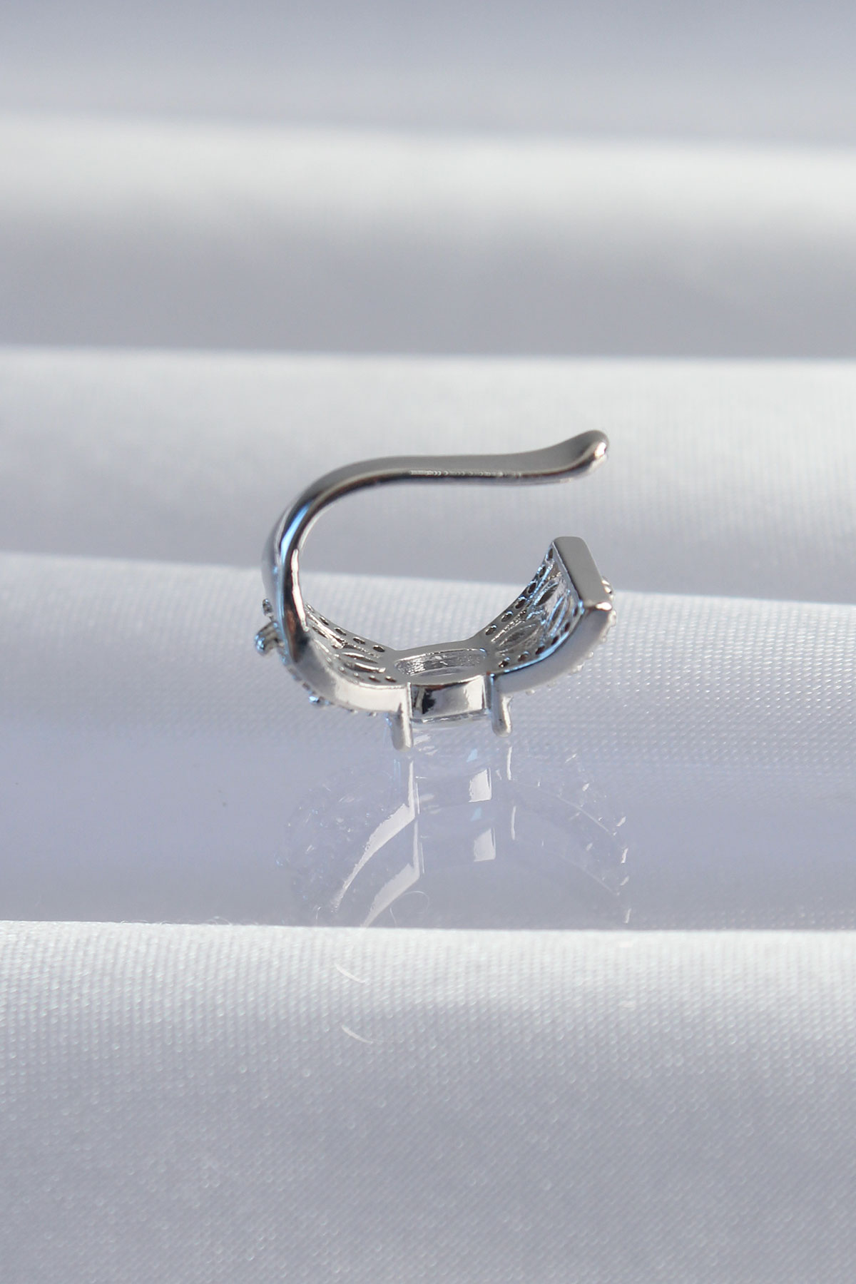 Pirinç Gümüş Renk Zirkon Taş Kaplama Earcuff Küpe 5886 2 Pirinç Gümüş Renk Zirkon Taş Kaplama Earcuff Küpe 5886 - Görsel 2