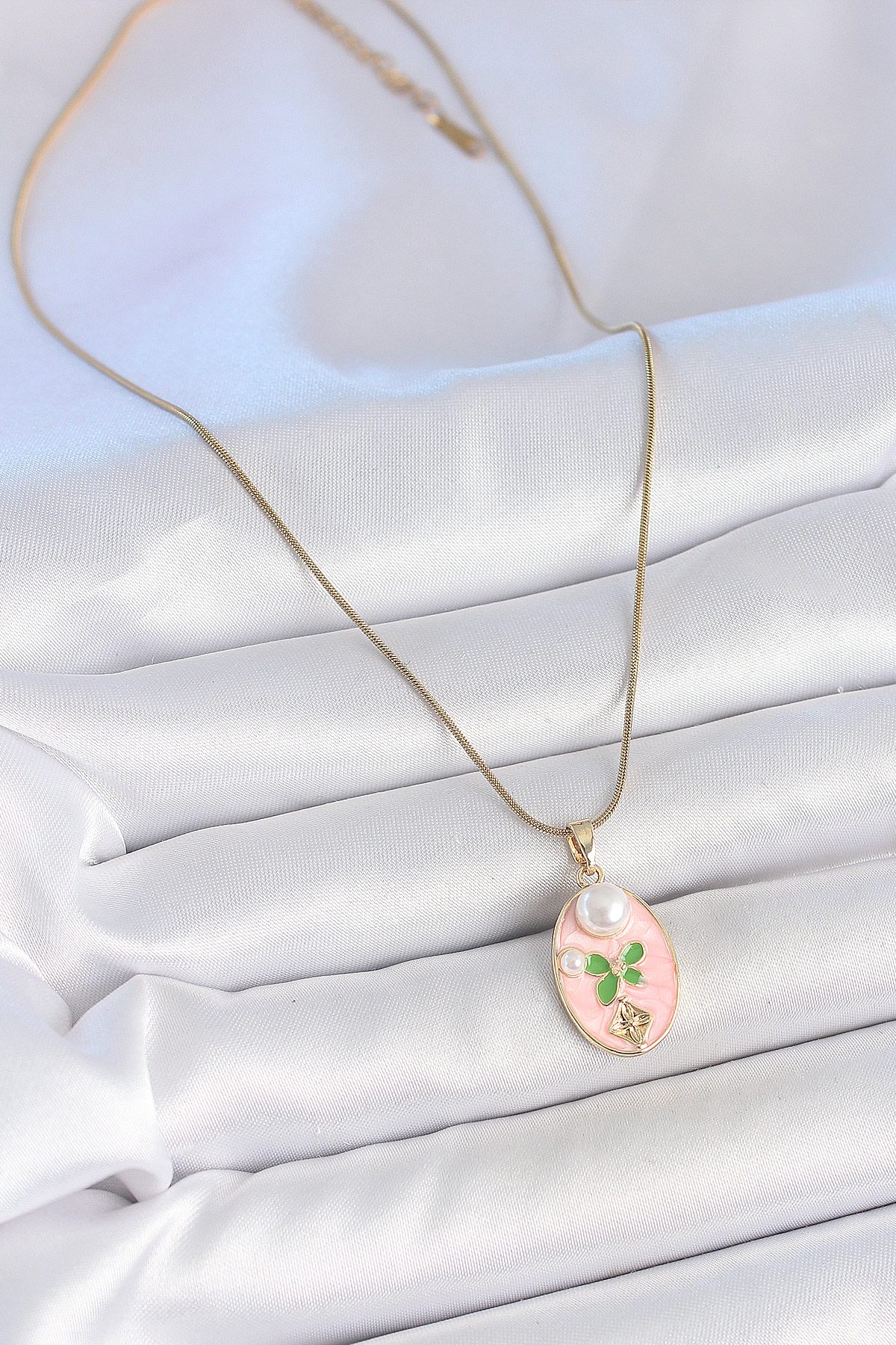 316L Çelik Gold Renk Zincir Pembe Mineli Oval İncili Çiçek İşlemeli Portre Model Kadın Kolye 5886 2 316L Çelik Gold Renk Zincir Pembe Mineli Oval İncili Çiçek İşlemeli Portre Model Kadın Kolye 5886 - Görsel 2