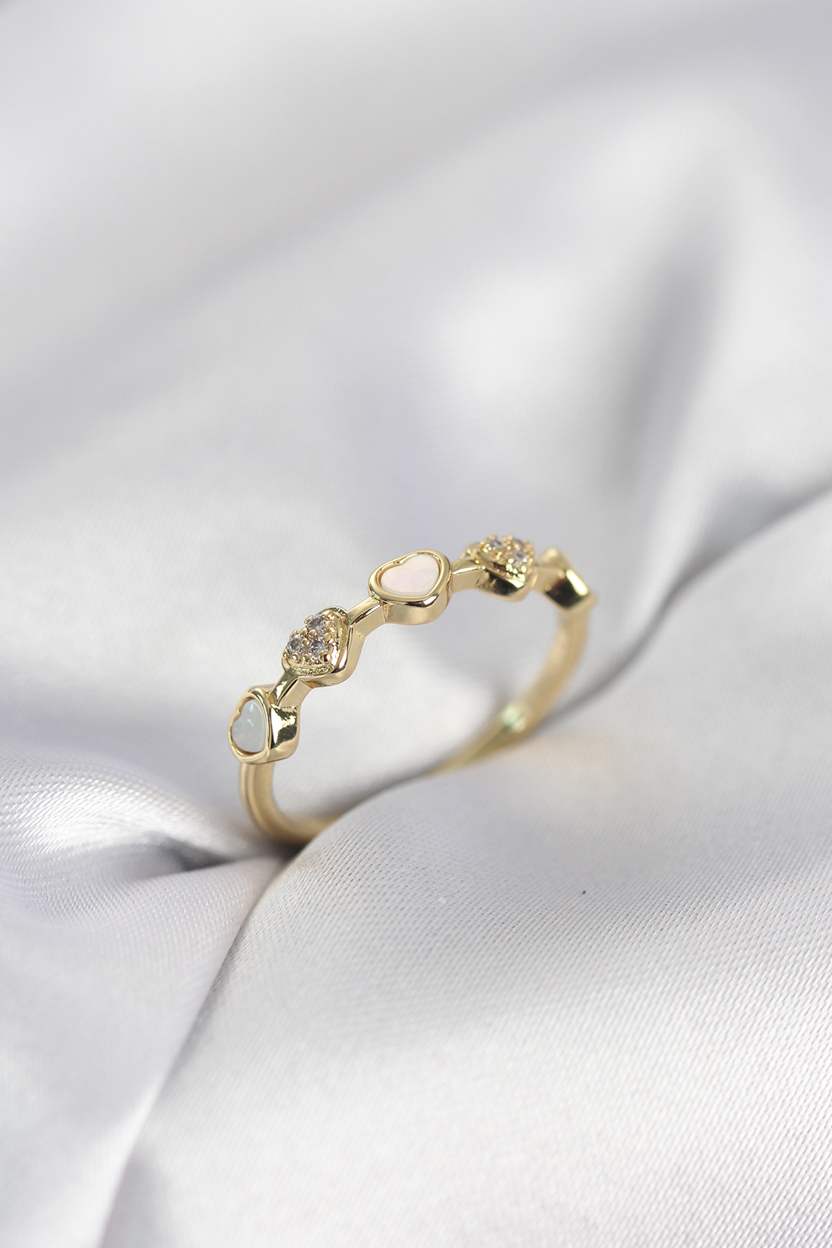 Gold Renk Minimal Kalp Model Zirkon Taşlı Pirinç Kadın Yüzük 5886 1 Gold Renk Minimal Kalp Model Zirkon Taşlı Pirinç Kadın Yüzük 5886