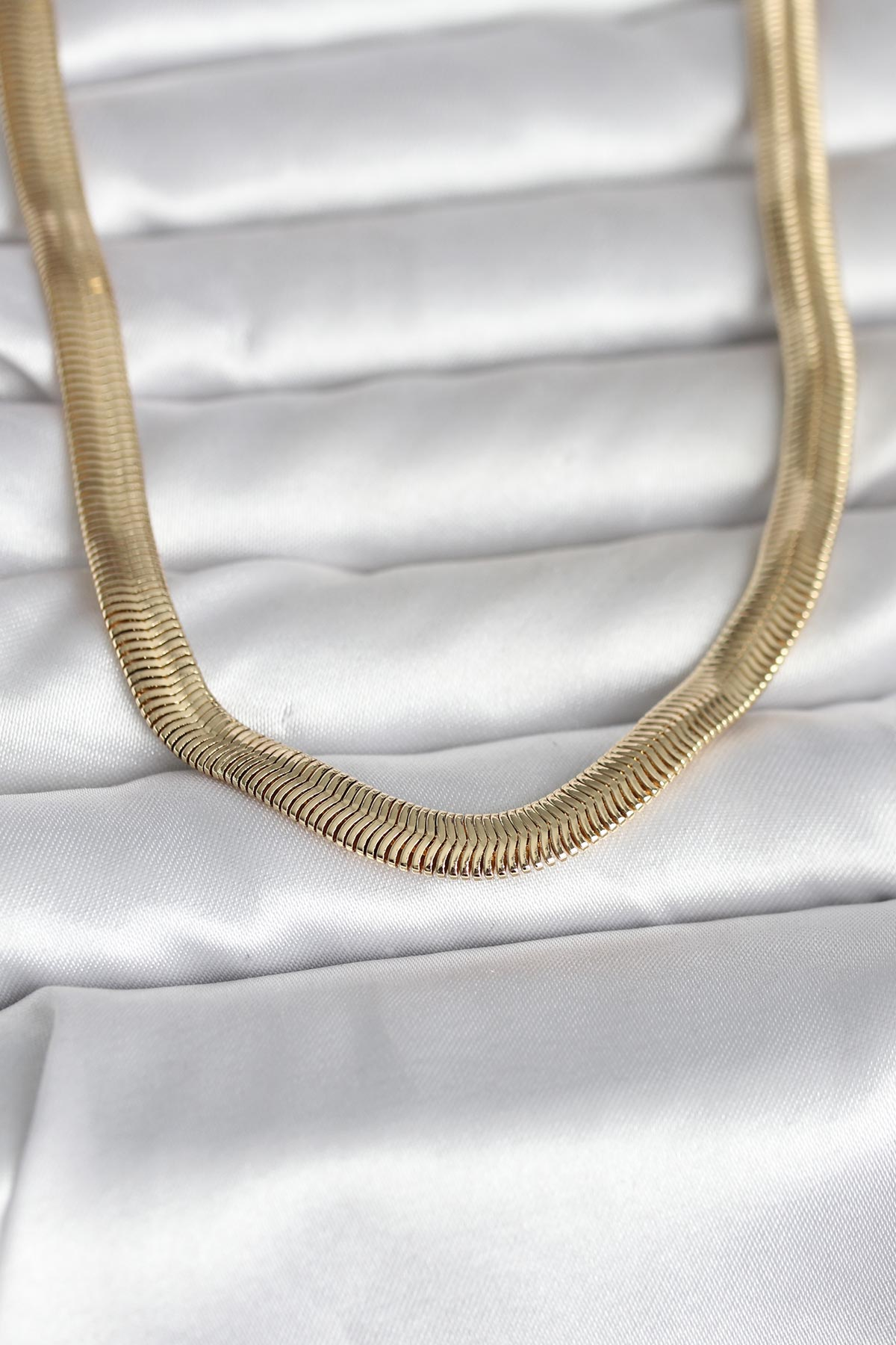 CM 14K Gold Renk Kalın Yassı Yılan Zincir Model 45 cm Kadın Kolye 5886 1 CM 14K Gold Renk Kalın Yassı Yılan Zincir Model 45 cm Kadın Kolye 5886