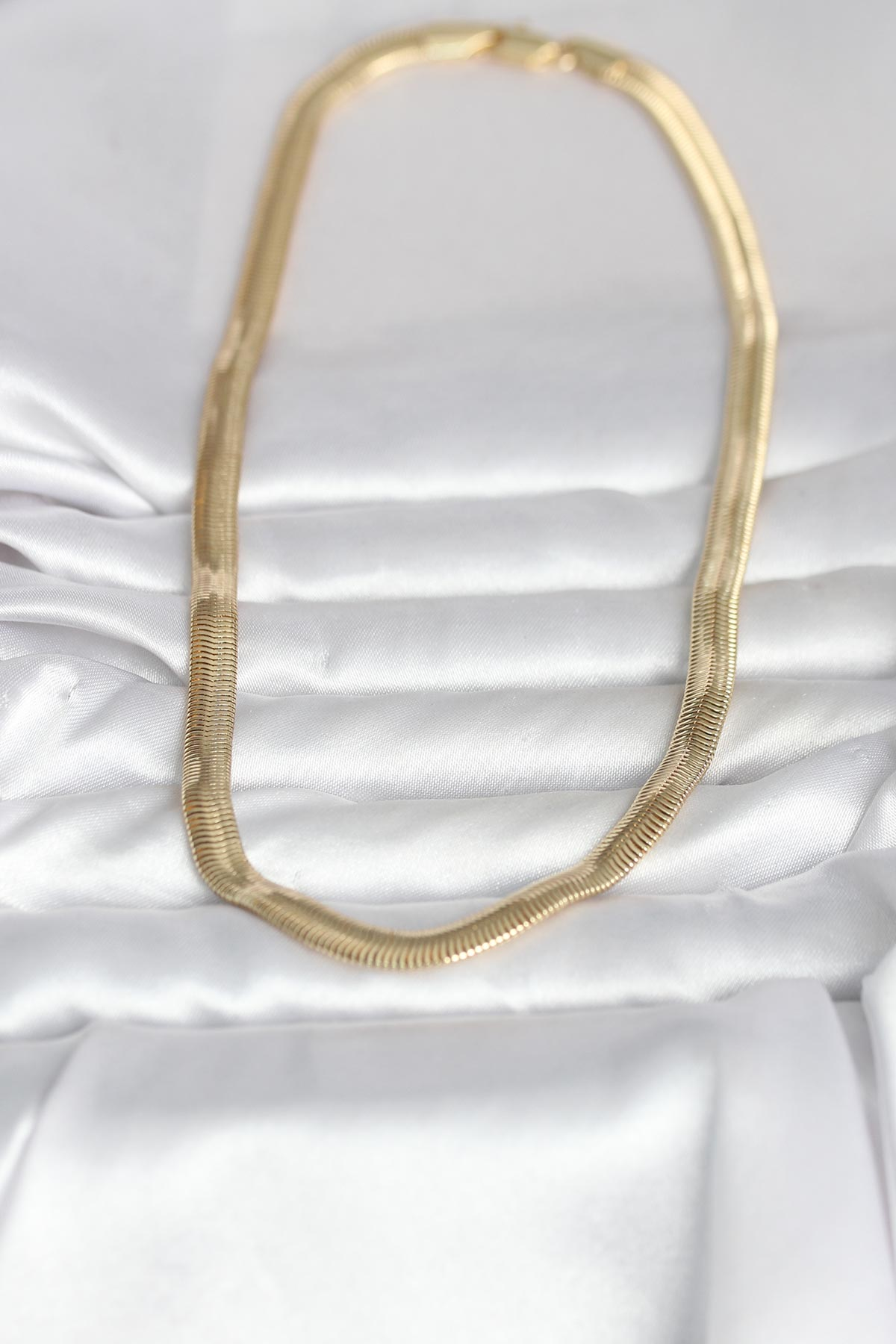 CM 14K Gold Renk Kalın Yassı Yılan Zincir Model 45 cm Kadın Kolye 5886 2 CM 14K Gold Renk Kalın Yassı Yılan Zincir Model 45 cm Kadın Kolye 5886 - Görsel 2