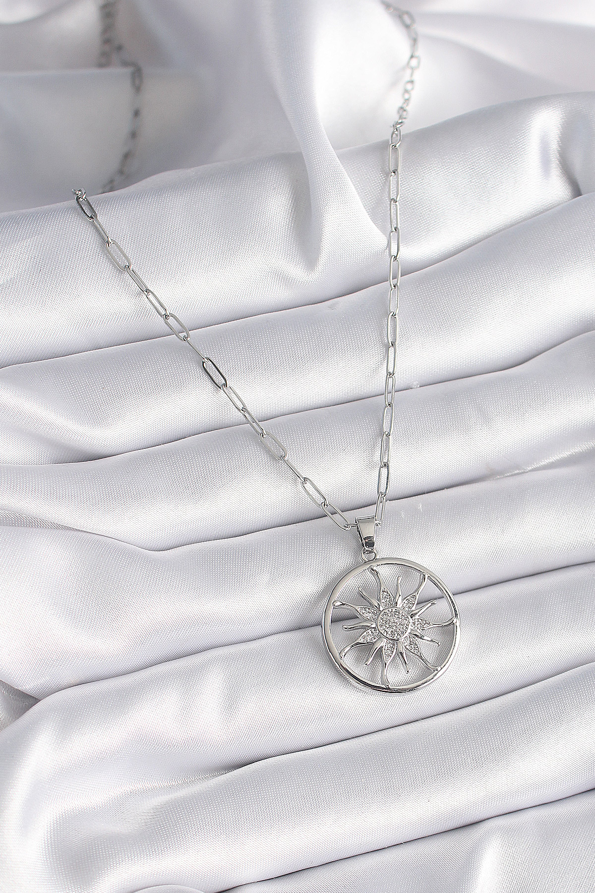 316L Çelik Gümüş Renk Zirkon Taşlı Güneş Madalyon Model Kadın Kolye 5886 2 316L Çelik Gümüş Renk Zirkon Taşlı Güneş Madalyon Model Kadın Kolye 5886 - Görsel 2