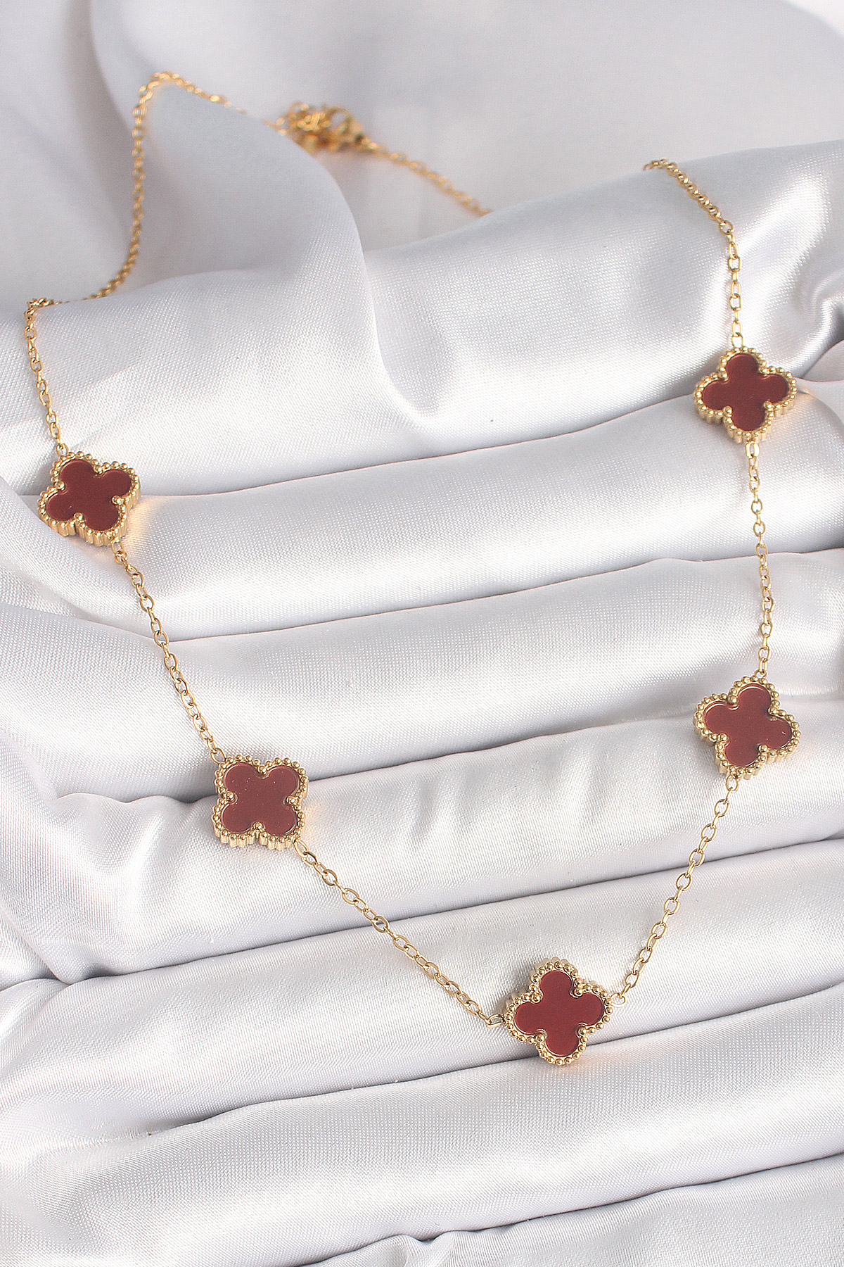 316L Çelik Gold Renk Zincir Bordo Yonca Model Kadın Kolye 5886 2 316L Çelik Gold Renk Zincir Bordo Yonca Model Kadın Kolye 5886 - Görsel 2