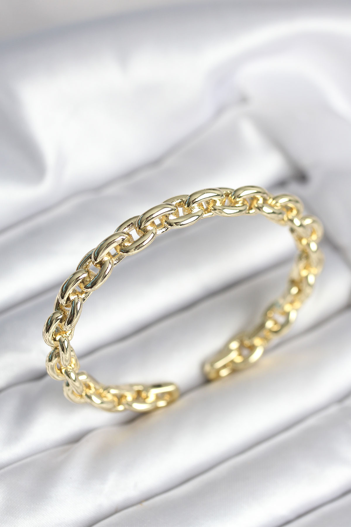 Zincir Model Gold Renk Pirinç Kadın Bileklik 5886 1 Zincir Model Gold Renk Pirinç Kadın Bileklik 5886
