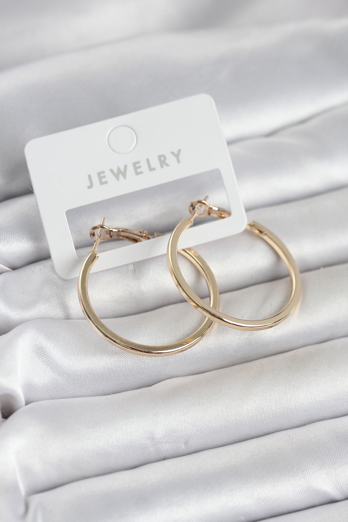 Gold Renk Pirinç Köşeli Kenar Halka 32 mm Kadın Küpe 5886 1 Gold Renk Pirinç Köşeli Kenar Halka 32 mm Kadın Küpe 5886