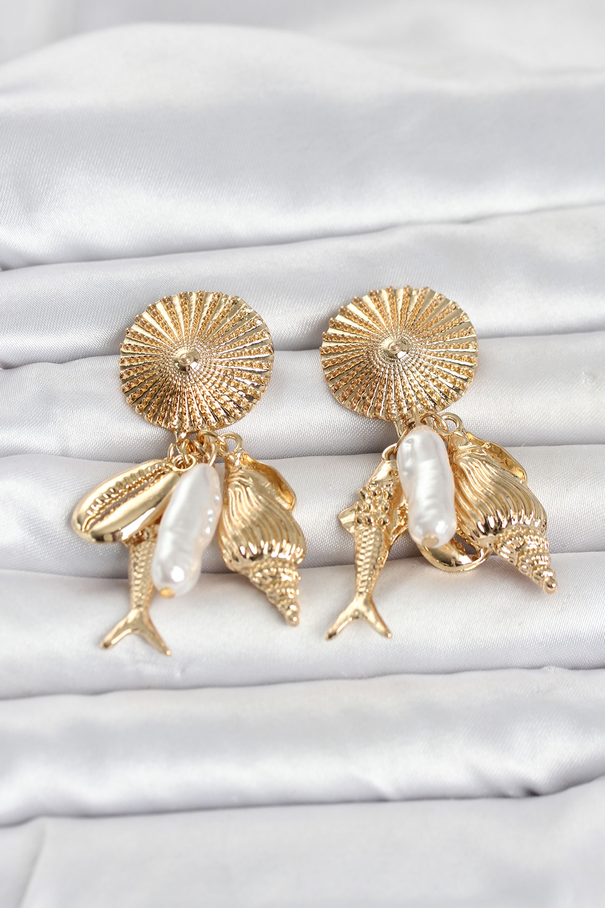Gold Renk Deniz Temalı Vintage Kadın Küpe 5886 1 Gold Renk Deniz Temalı Vintage Kadın Küpe 5886