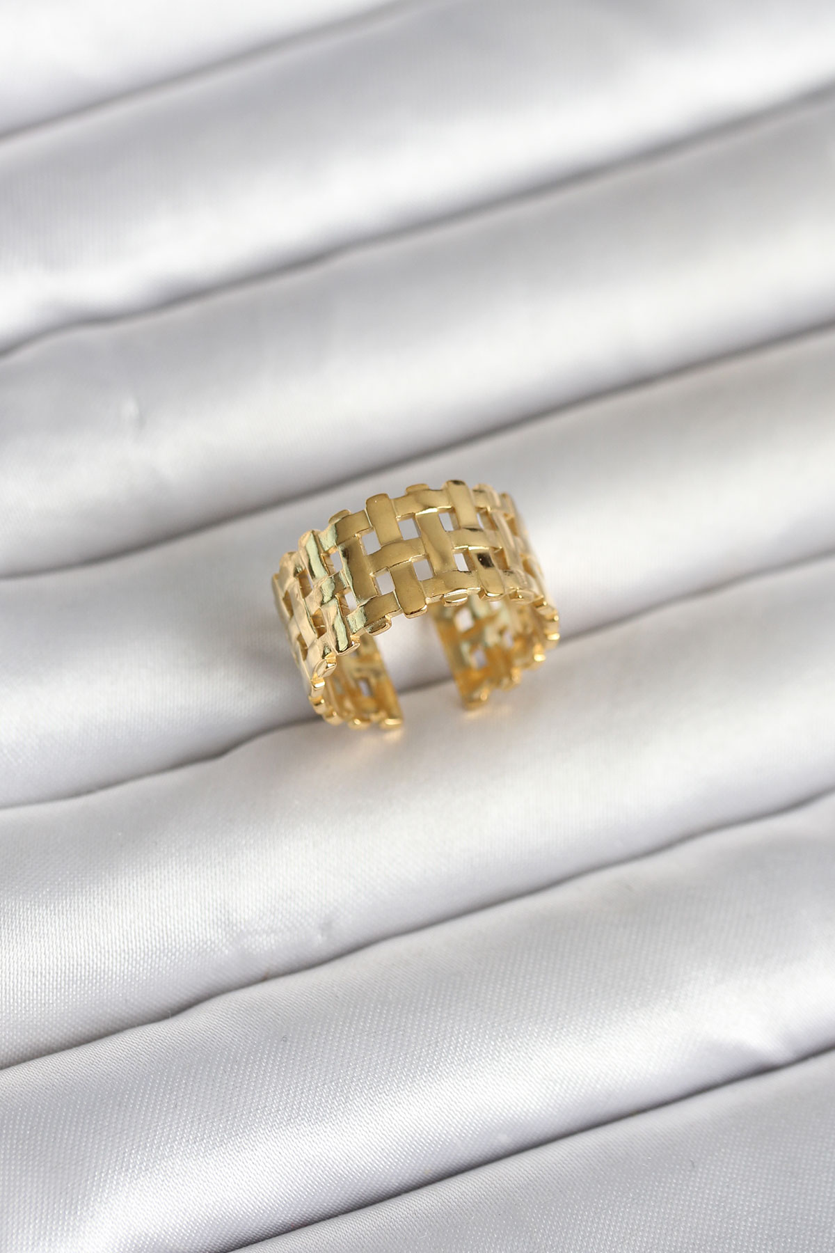 316L Çelik Gold Renk Hasır Model Kadın Yüzük 5886 1 316L Çelik Gold Renk Hasır Model Kadın Yüzük 5886